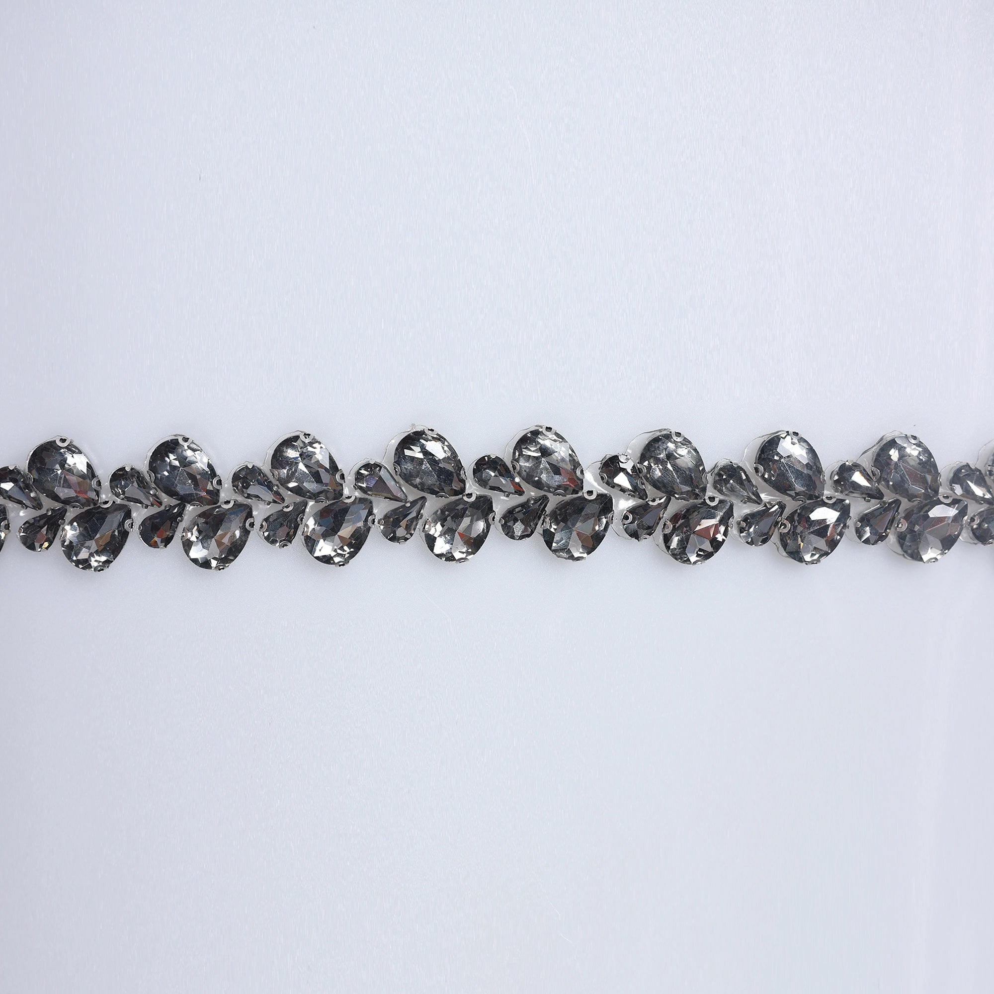 Banda cu strasuri M18 - Ahura