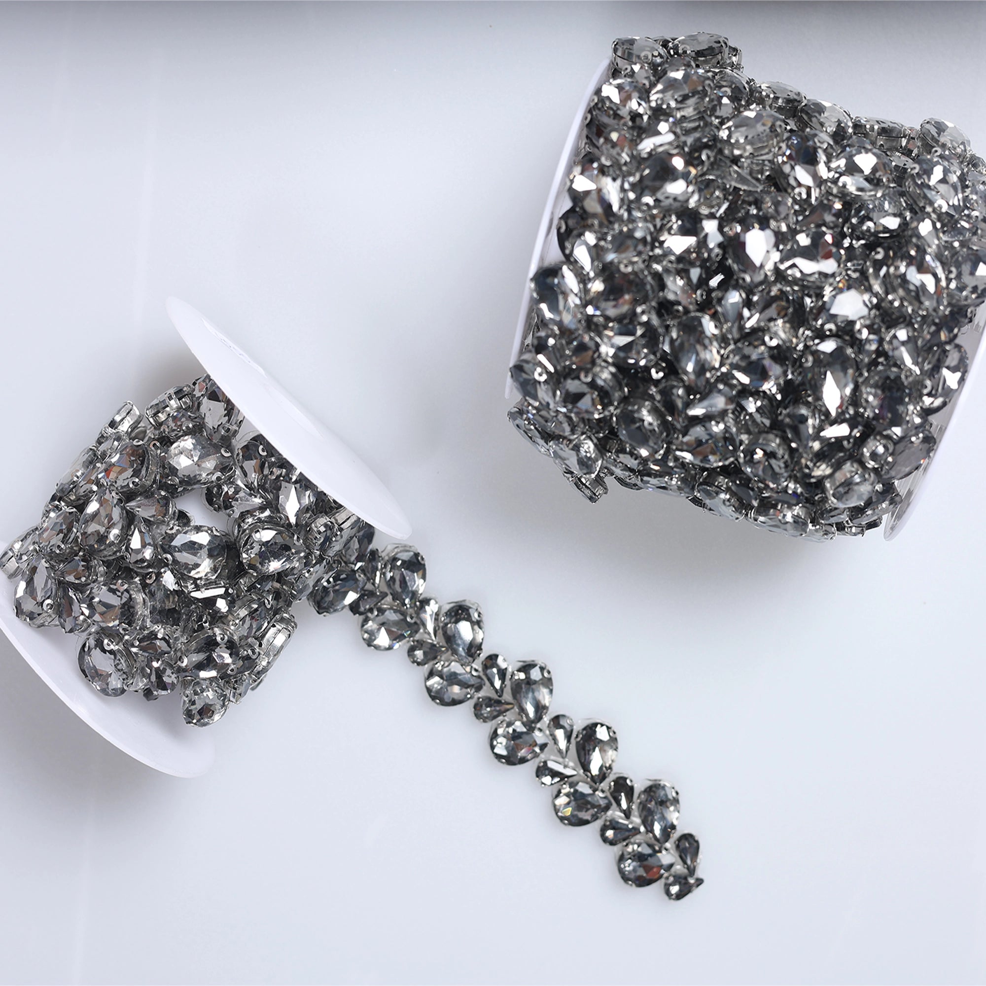 Banda cu strasuri M18 - Ahura