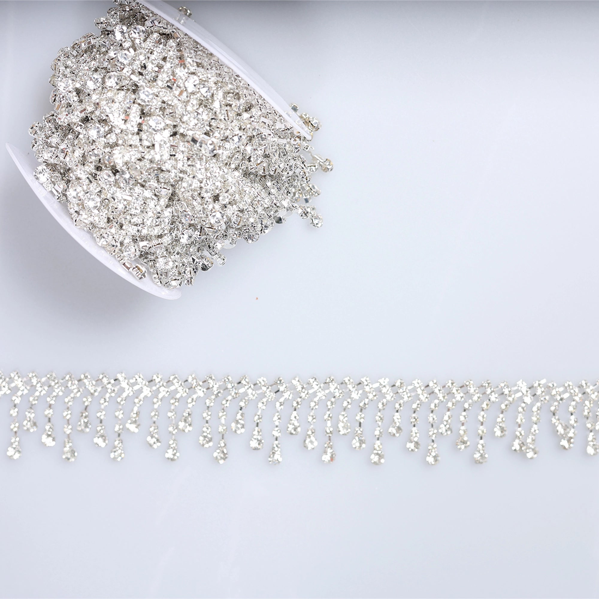 Banda cu strasuri M68 - Ahura