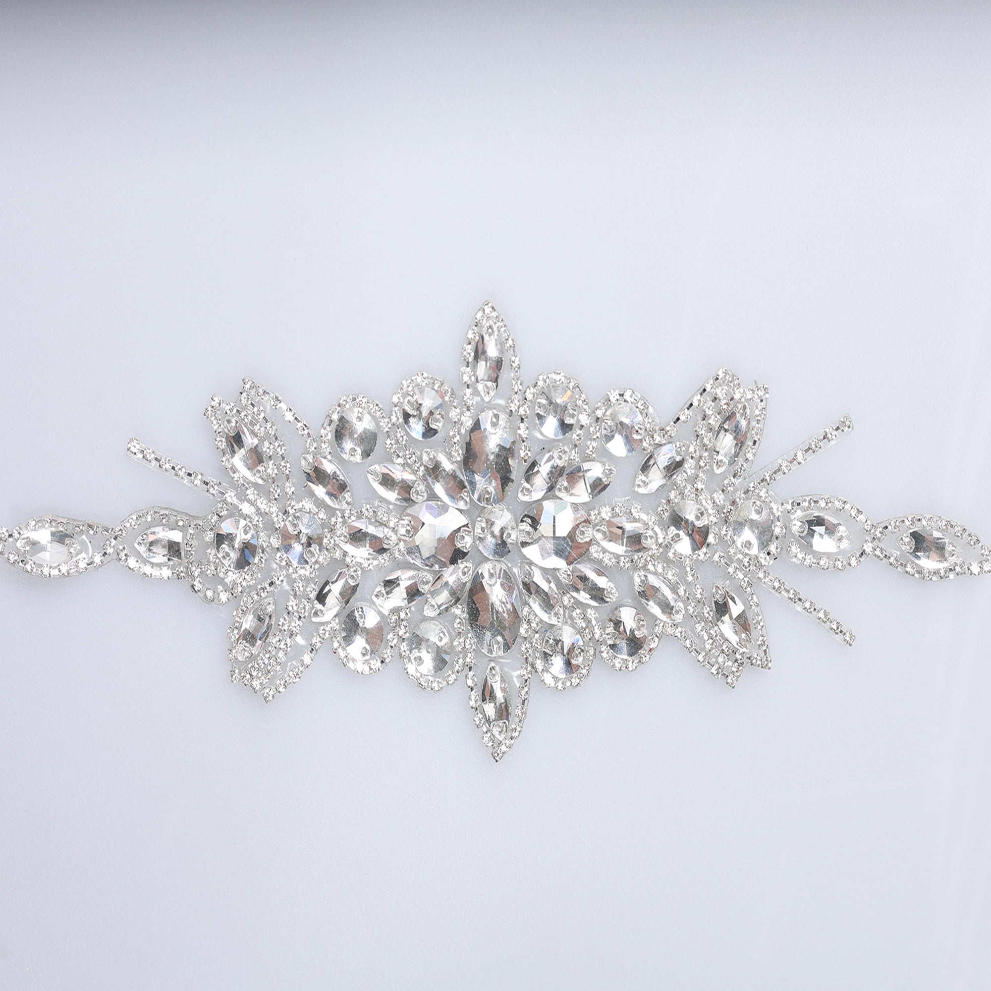 Aplicatii cu strasuri M163 - Ahura