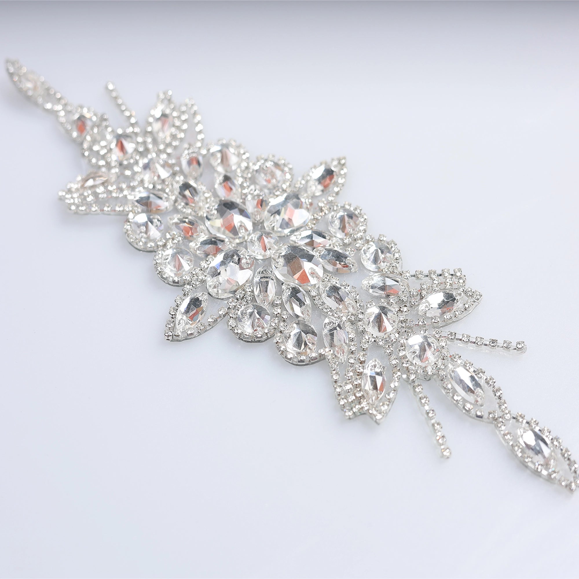 Aplicatii cu strasuri M163 - Ahura