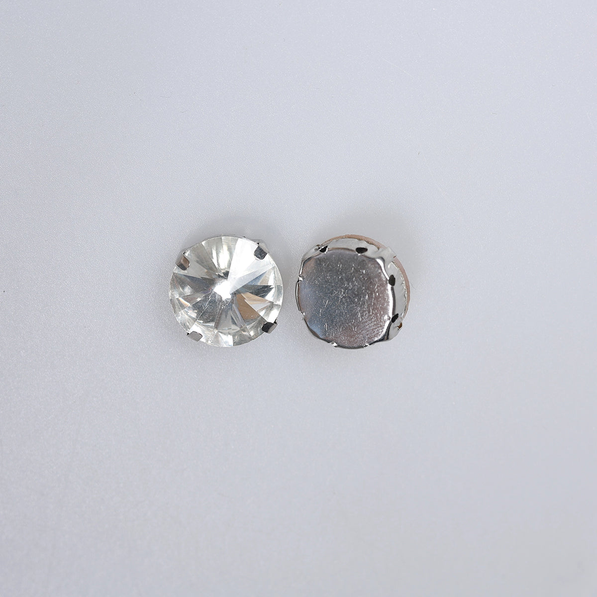 Piatră pentru cusut tip lacrimă 2x2cm - Ahura