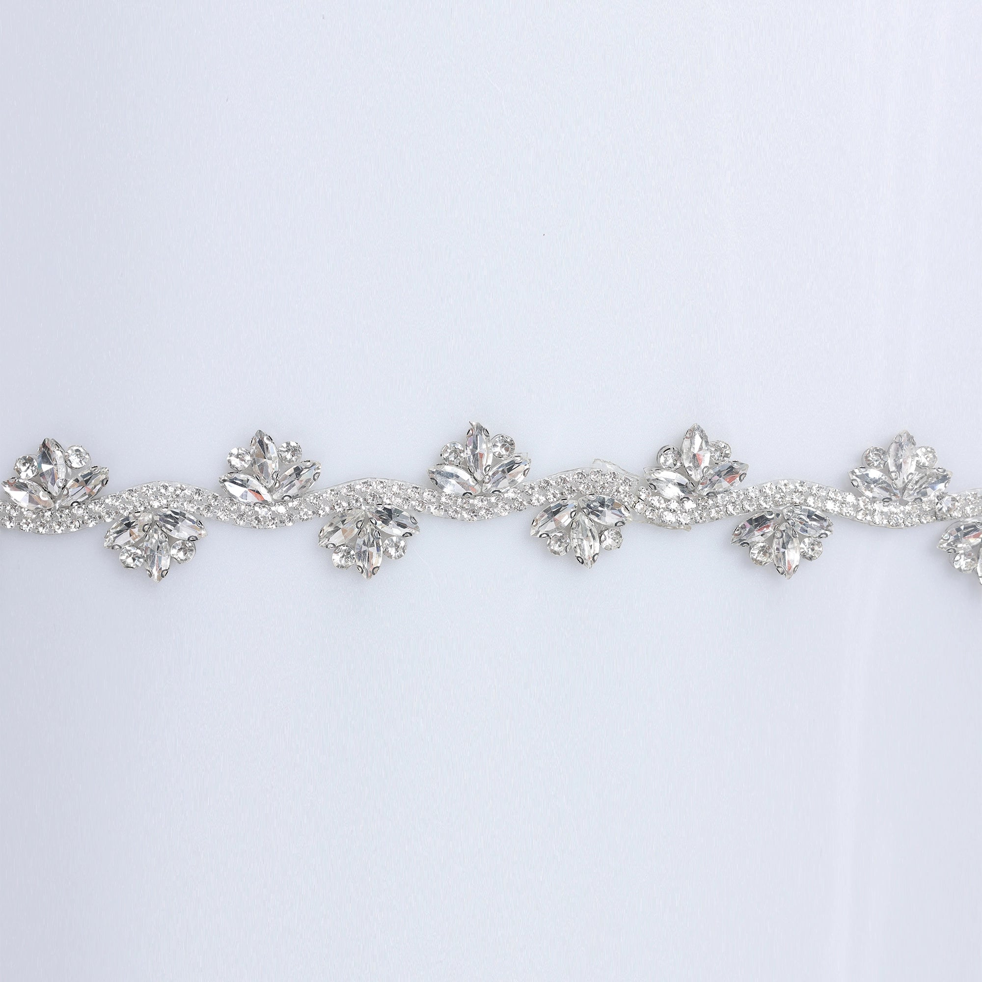 Banda cu strasuri M19 - Ahura