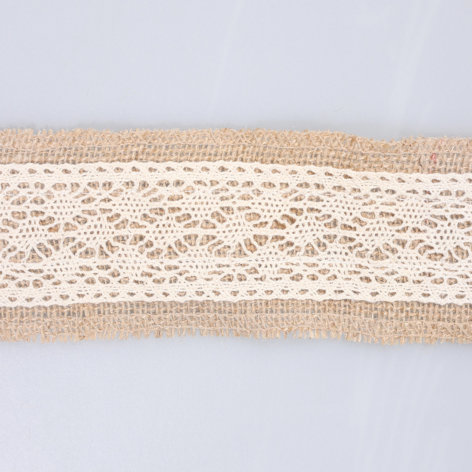 Banda din Iuta cu Dantela 6cm Rola 2m M1 - Ahura