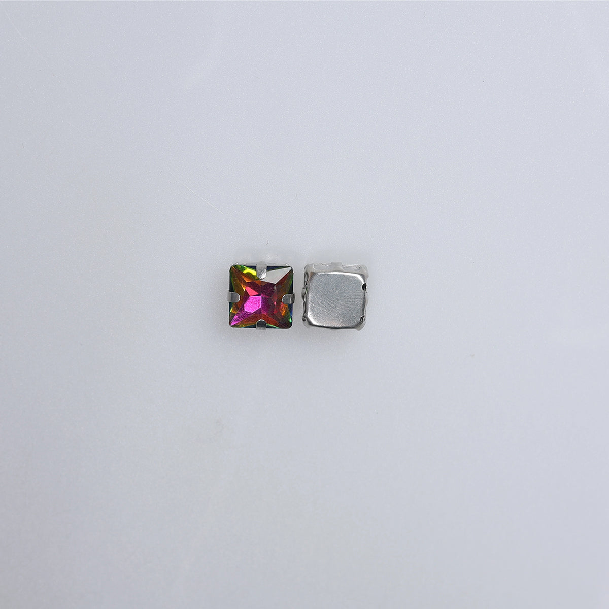 Piatră pentru cusut tip lacrimă 1x1 cm - Ahura
