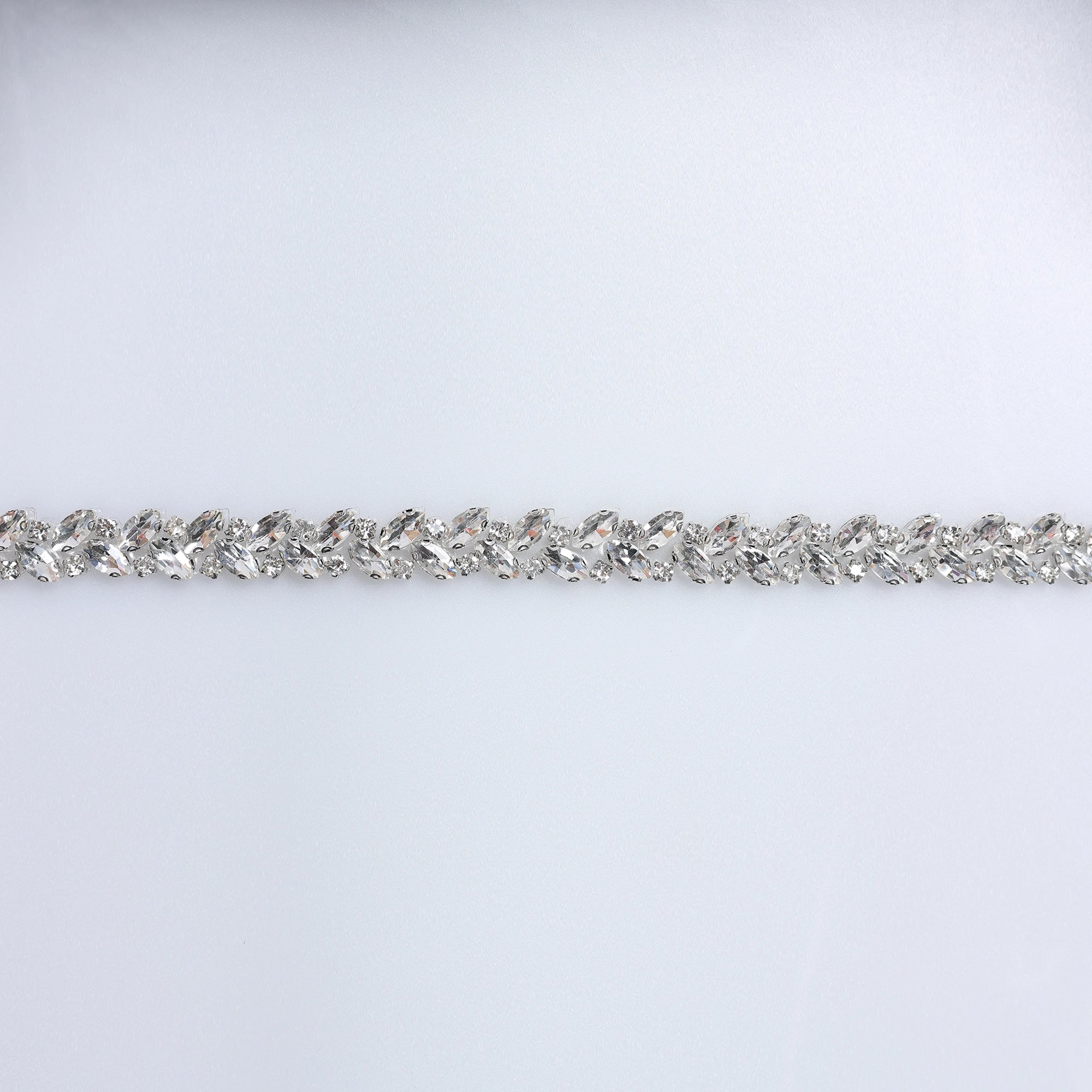 Banda cu strasuri M3 - Ahura