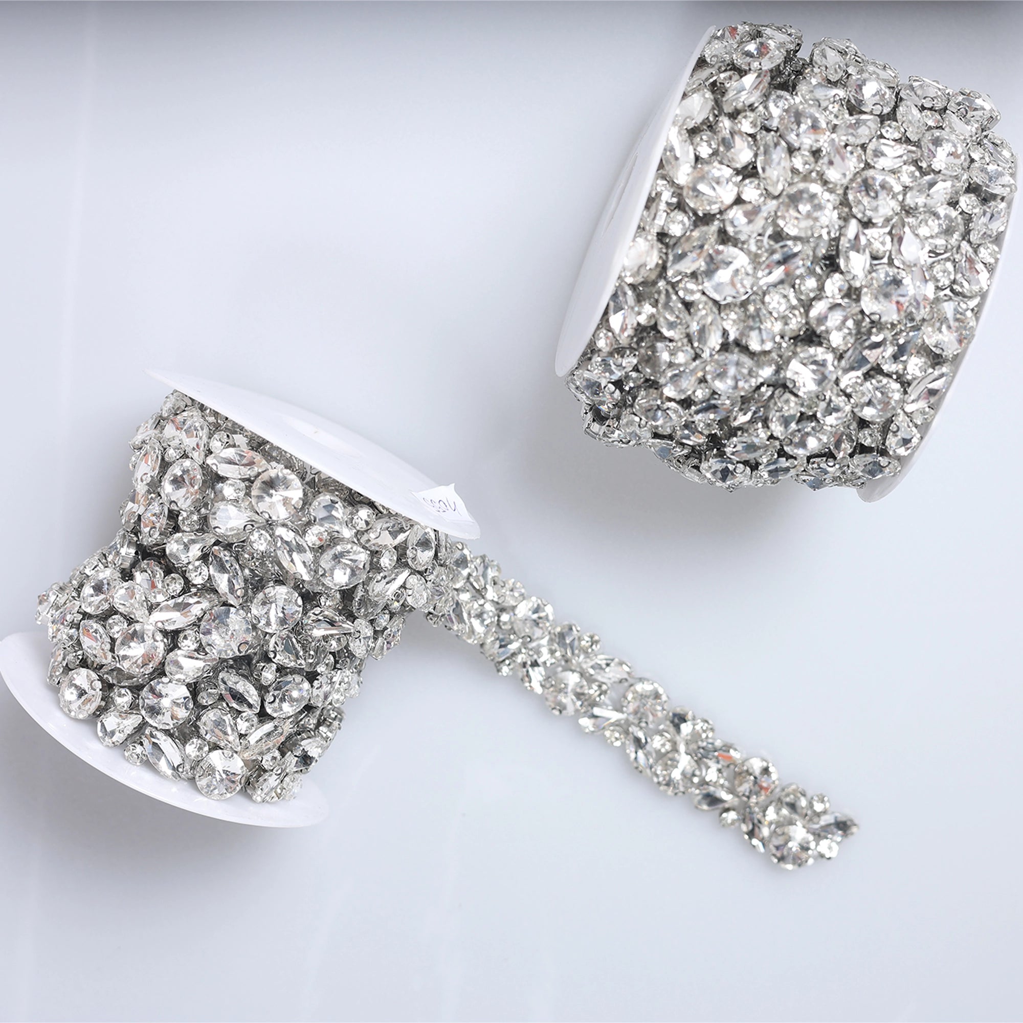 Banda cu strasuri M21 - Ahura