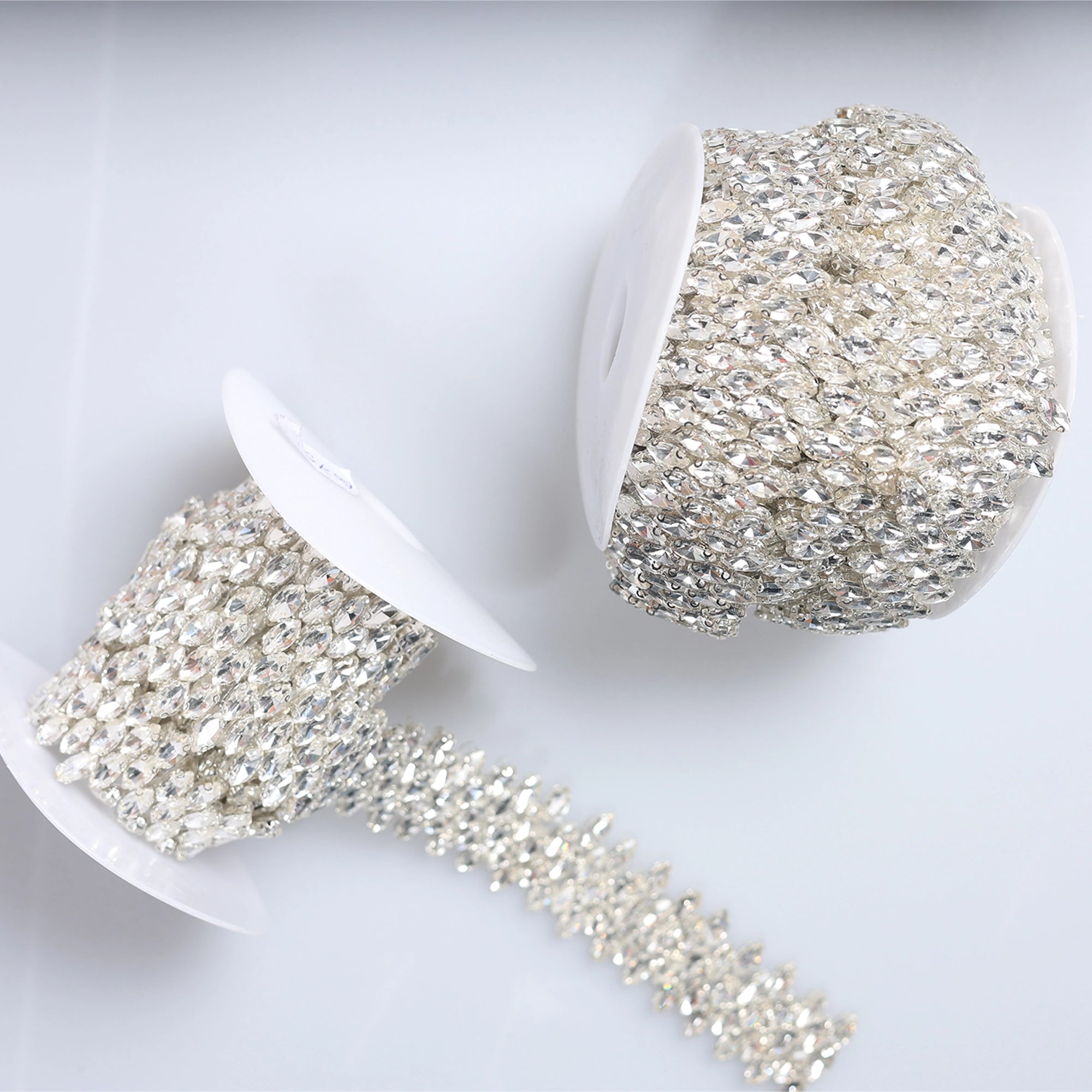 Banda cu strasuri M22 - Ahura