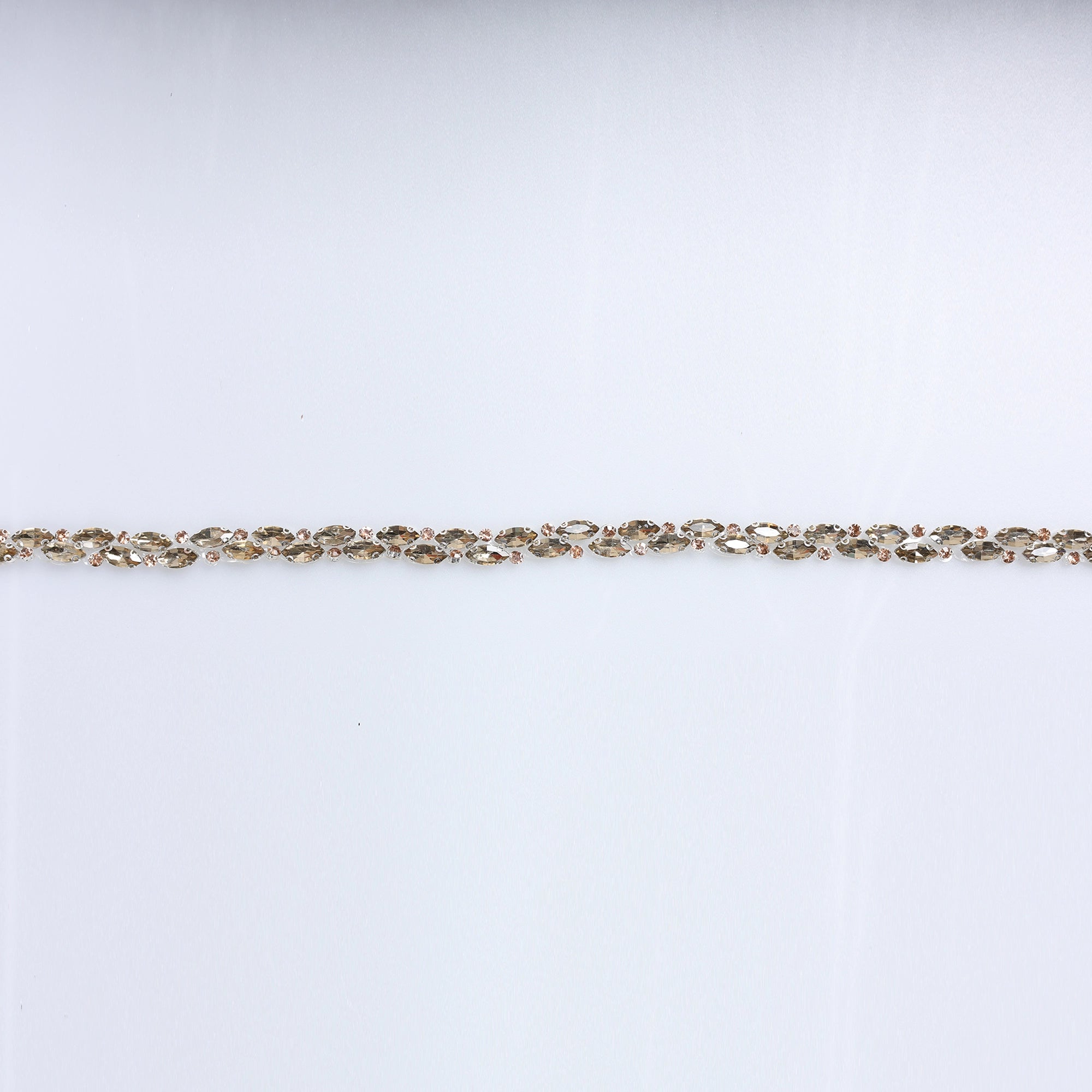 Banda cu strasuri M11 - Ahura