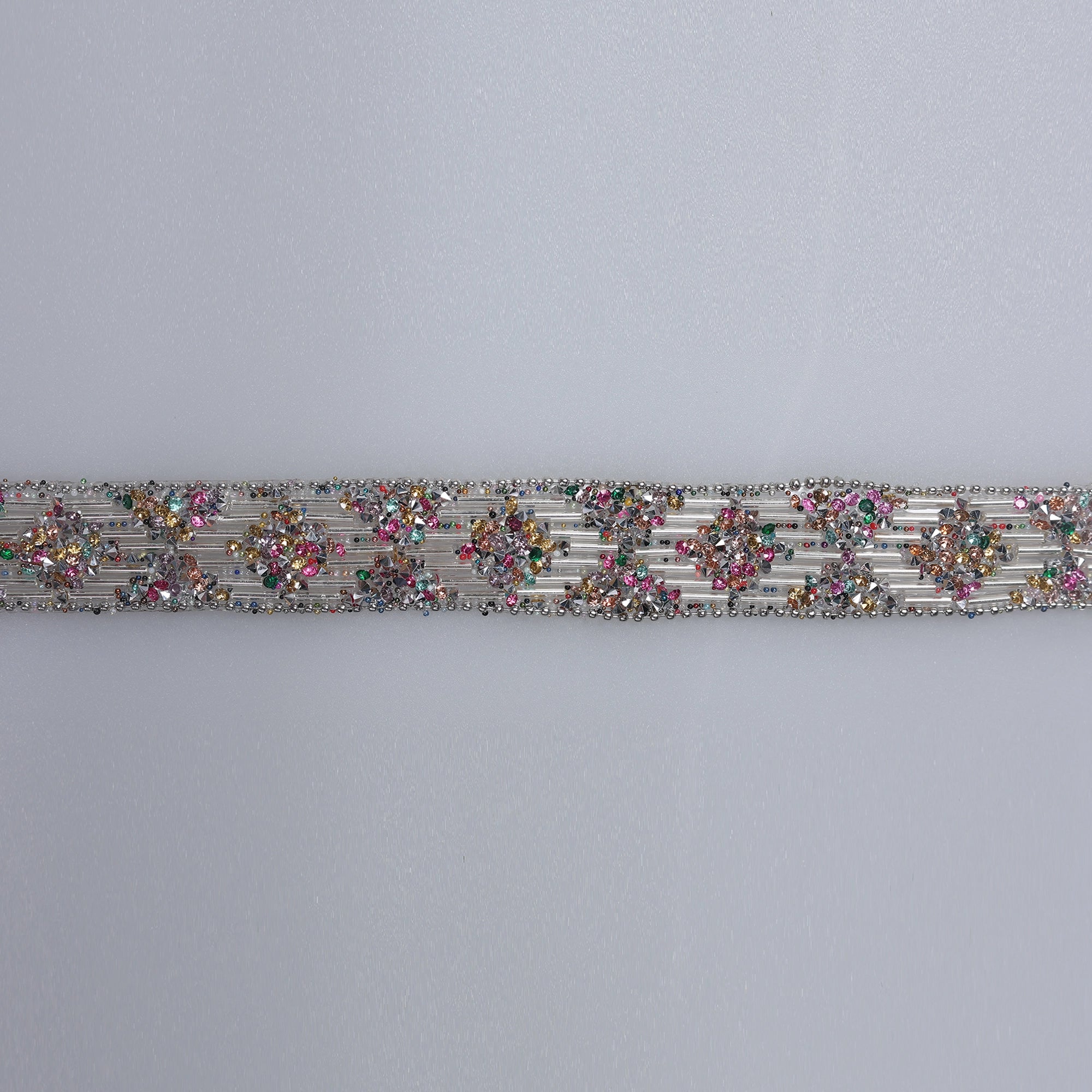 Aplicatii cu strasuri M310 - Ahura