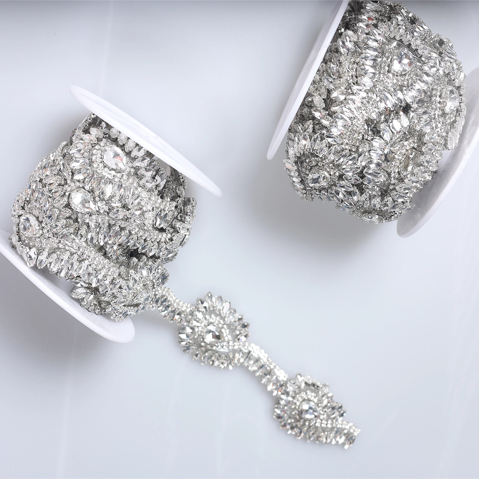 Banda cu strasuri M25 - Ahura