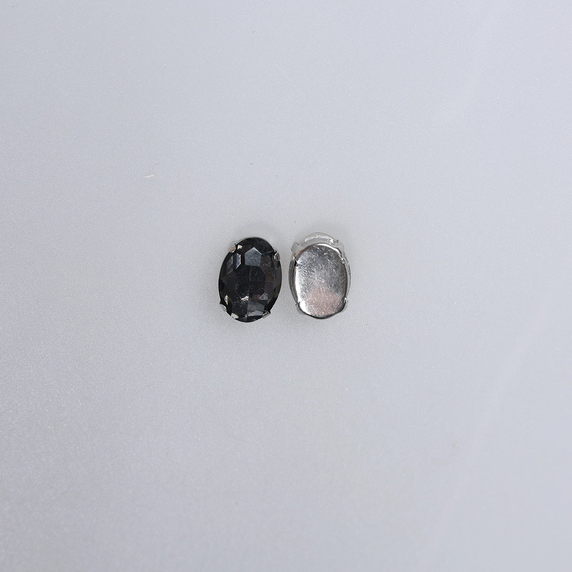 Piatră pentru cusut tip lacrimă 1.7x1.2 cm - Ahura