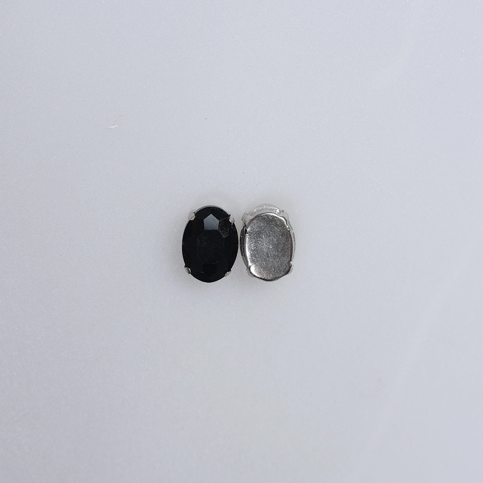 Piatră pentru cusut tip lacrimă 1.7x1.2 cm - Ahura
