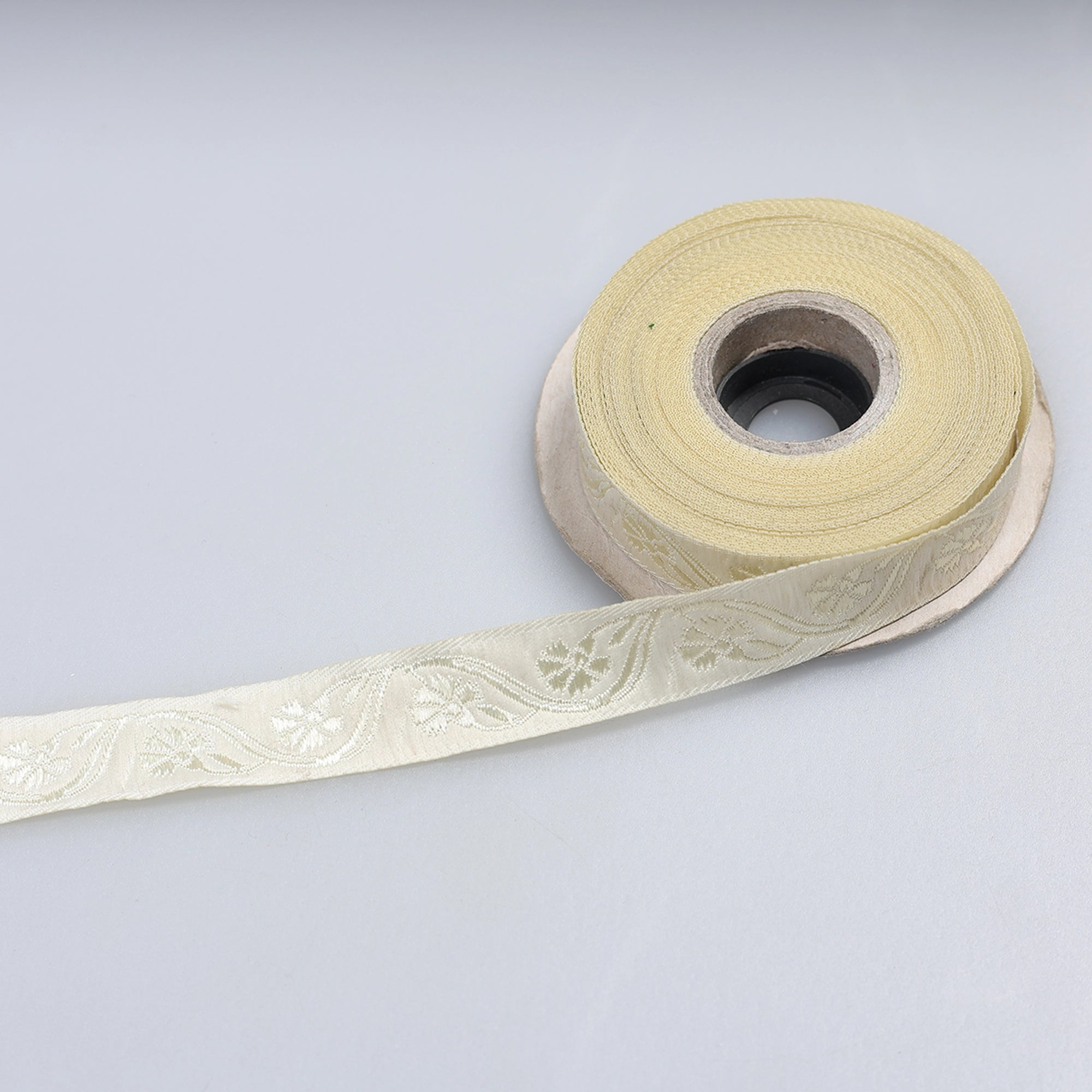 Banda decorativa M12