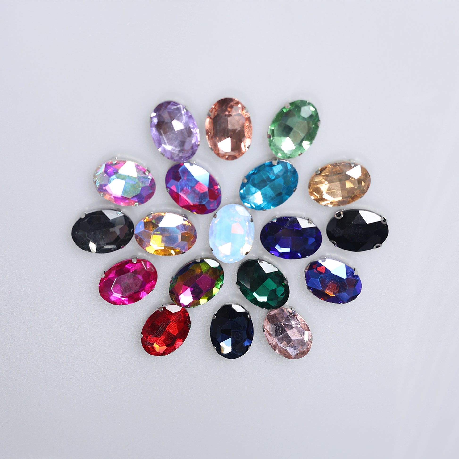 Piatră pentru cusut tip lacrimă 2.5x2 cm - Ahura