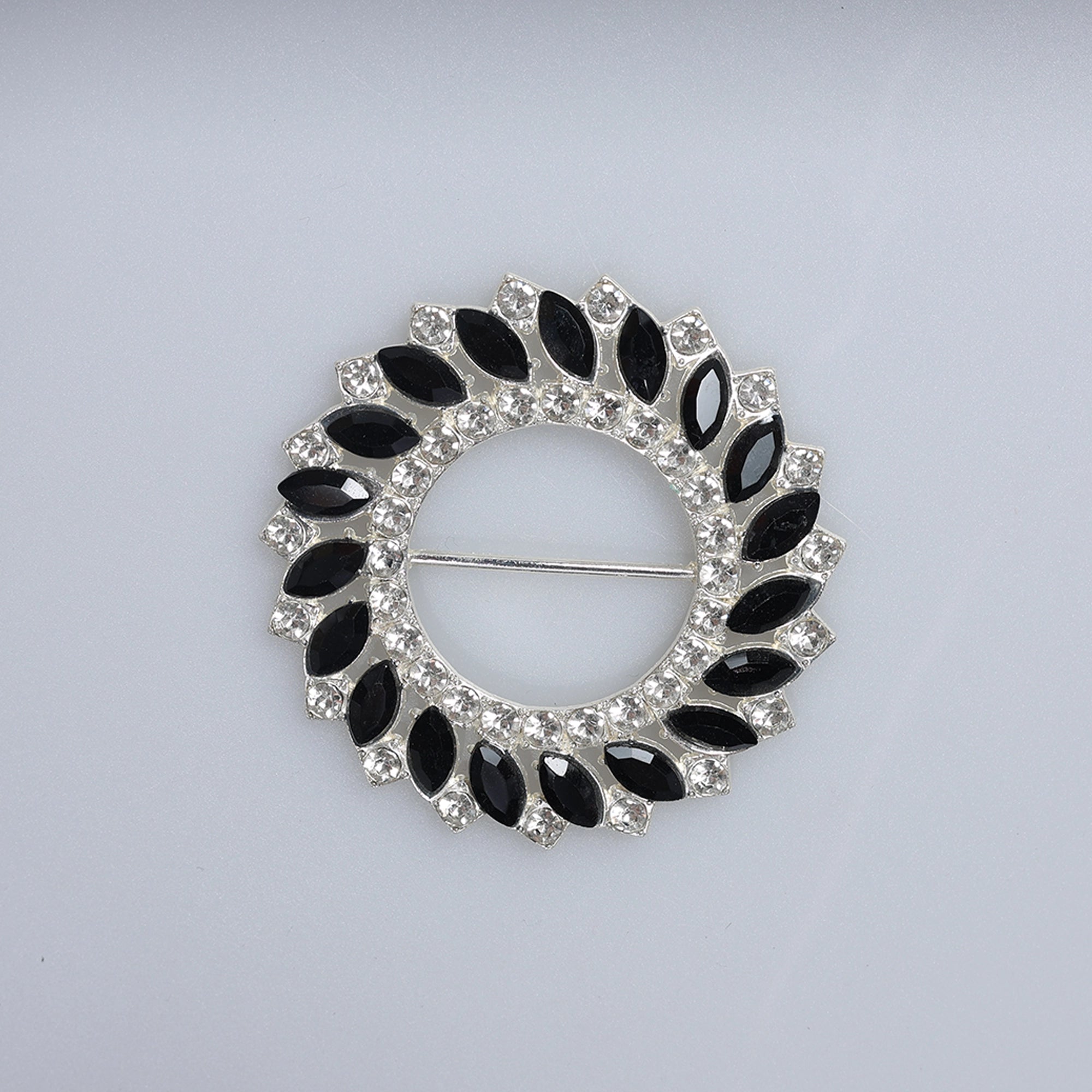 Catarame cu strasuri M38 - Ahura