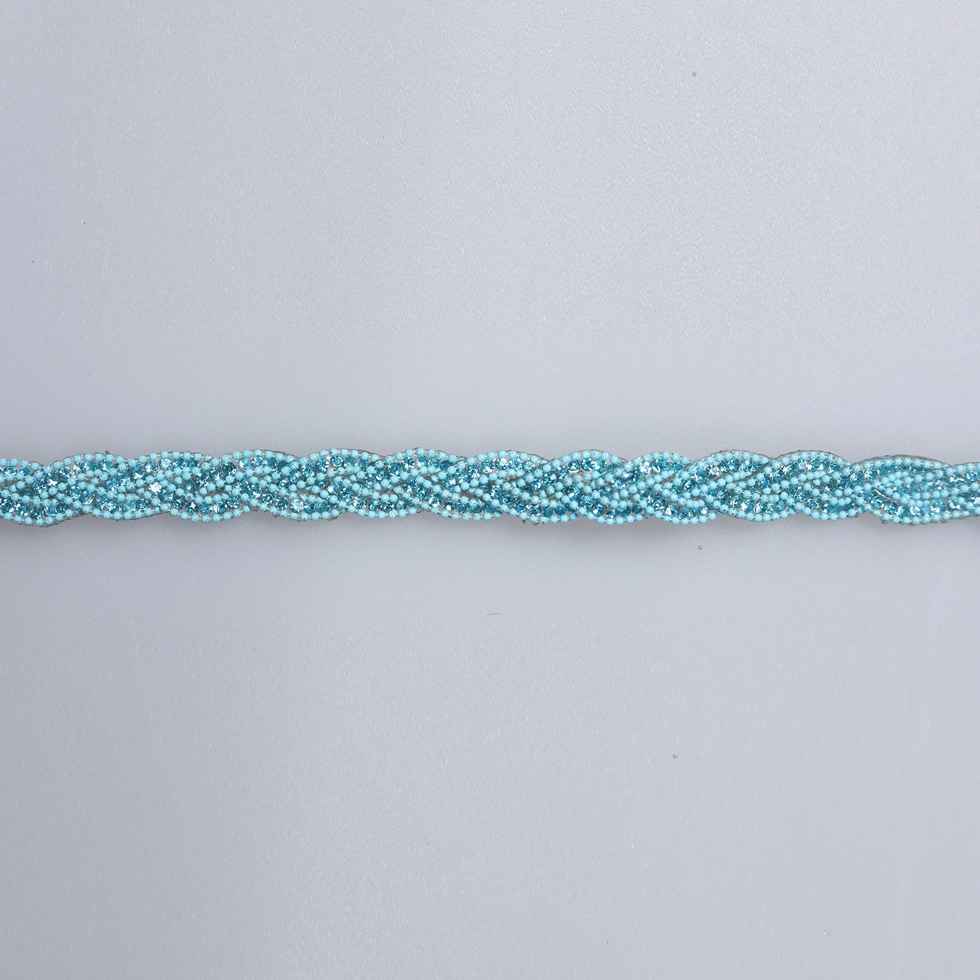 Aplicatii cu strasuri M353 - Ahura