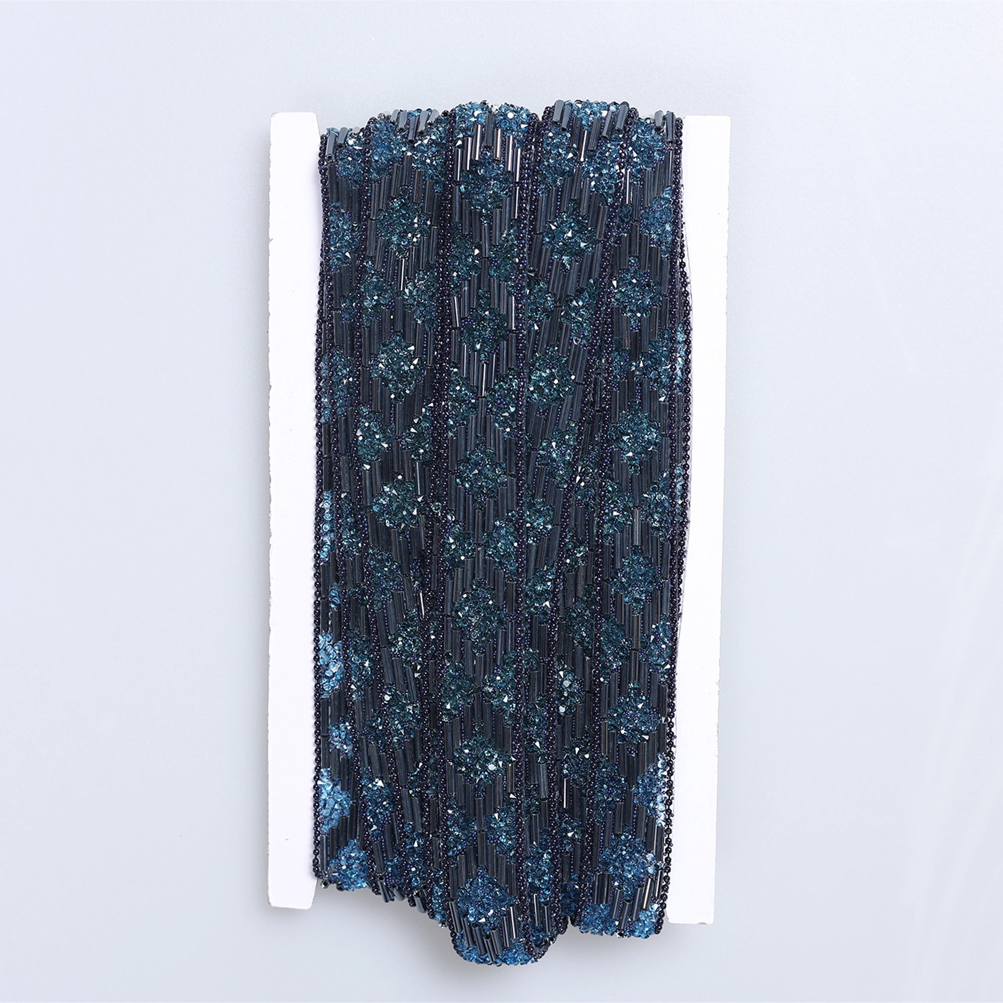 Aplicatii cu strasuri M315 - Ahura