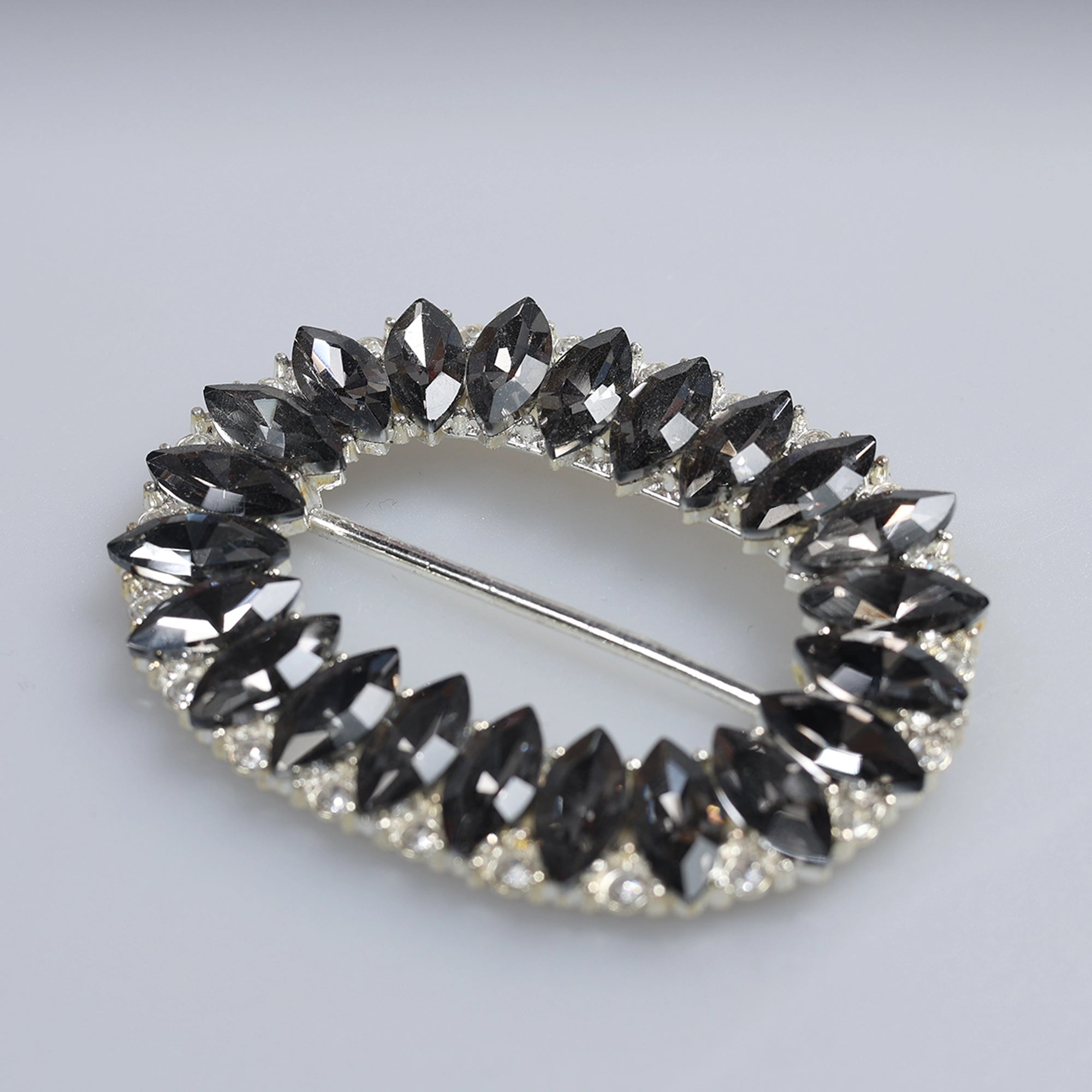 Catarame cu strasuri M39 - Ahura