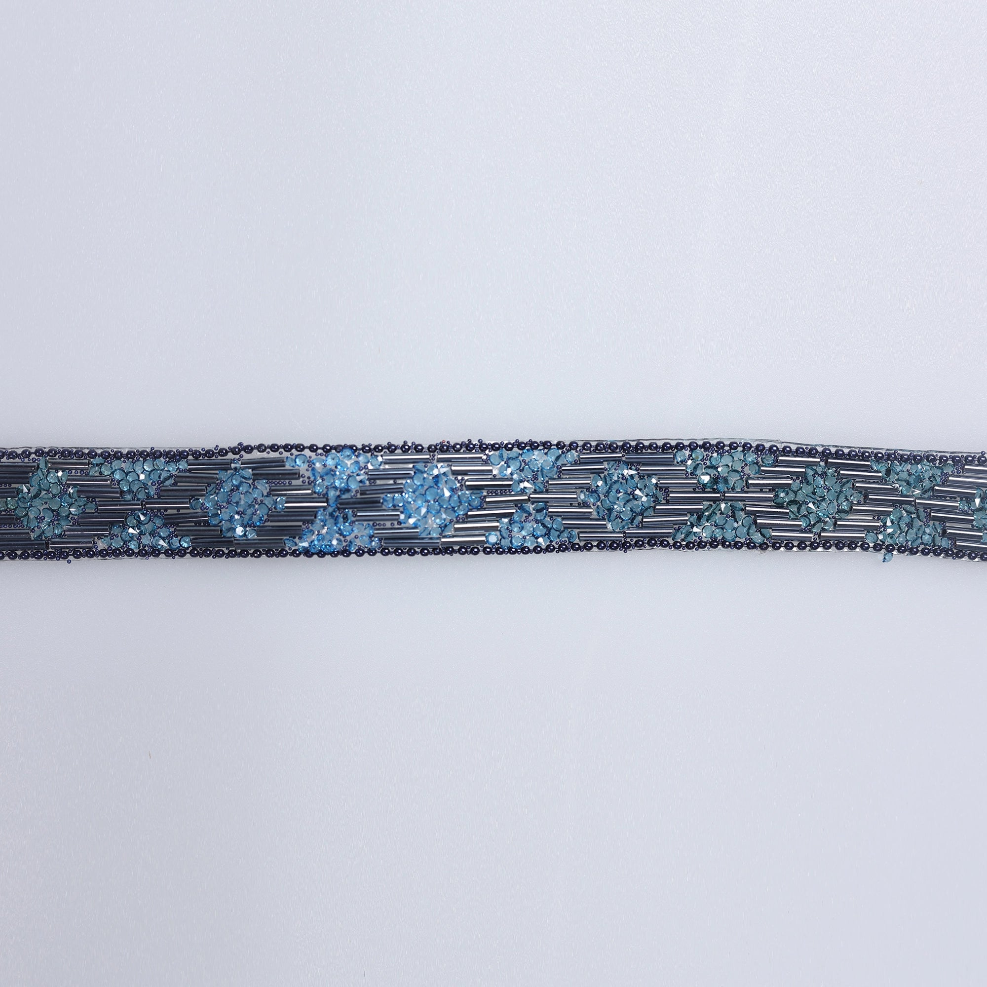 Aplicatii cu strasuri M315 - Ahura