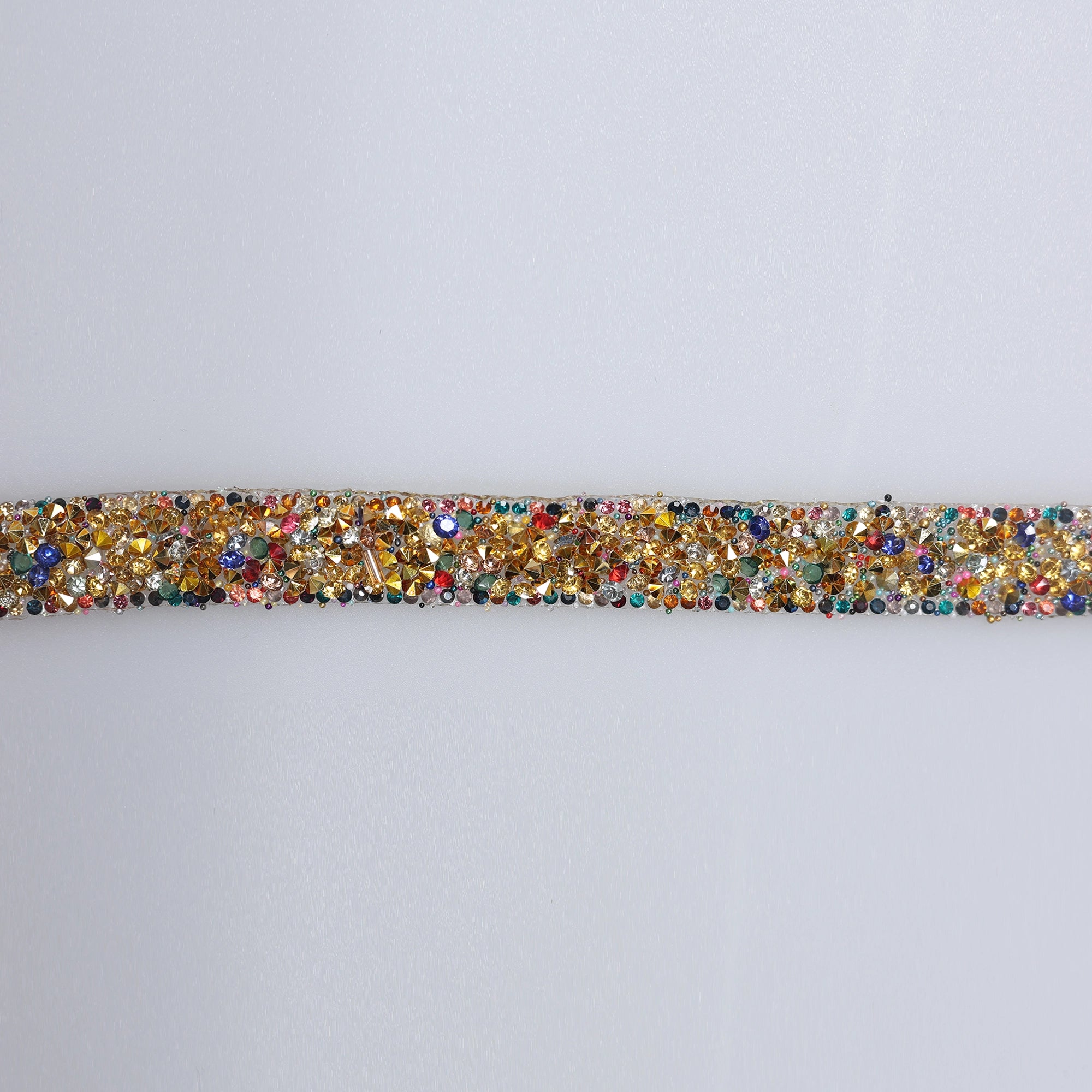 Aplicatii cu strasuri M385 - Ahura