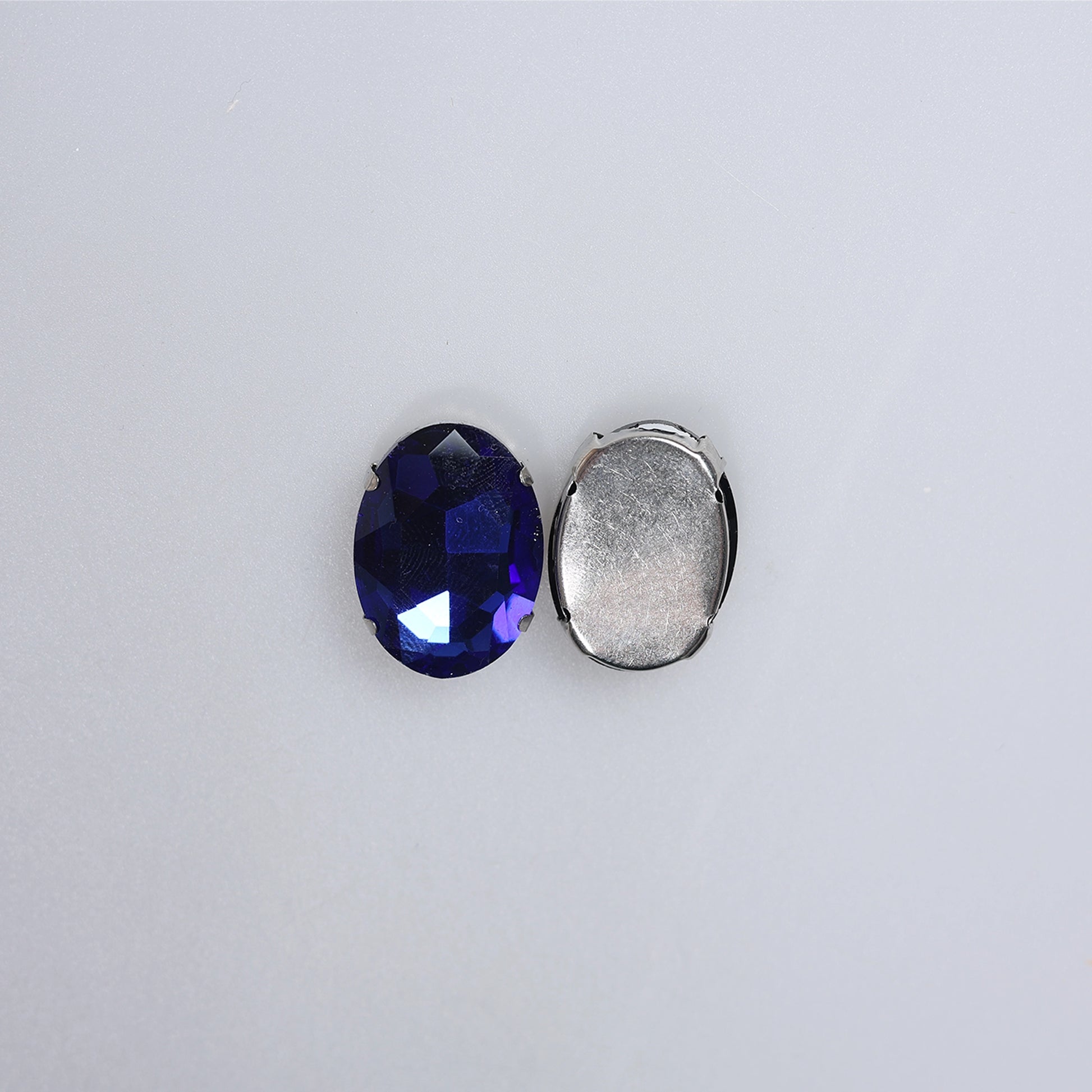 Piatră pentru cusut tip lacrimă 2.5x2 cm - Ahura