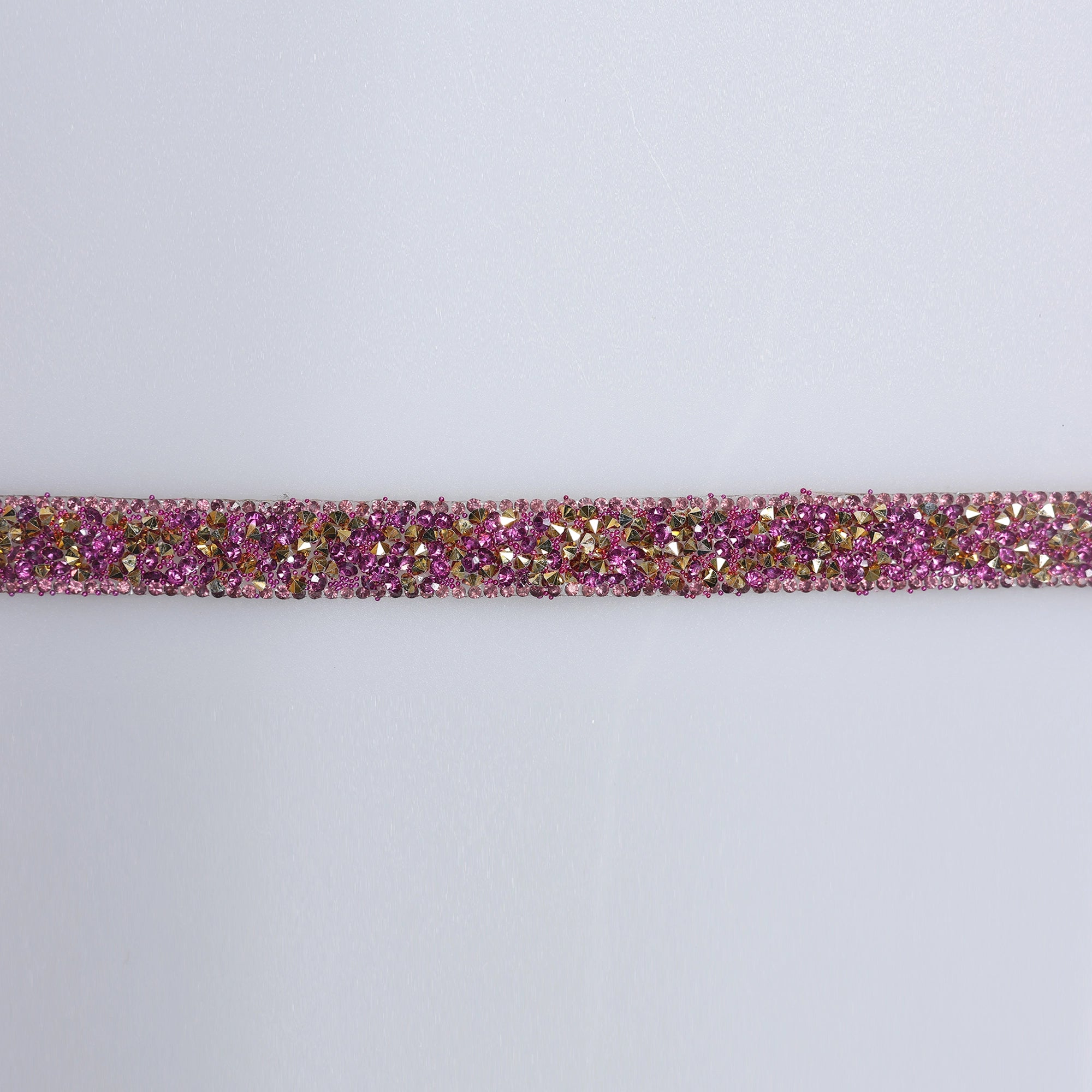 Aplicatii cu strasuri M386 - Ahura