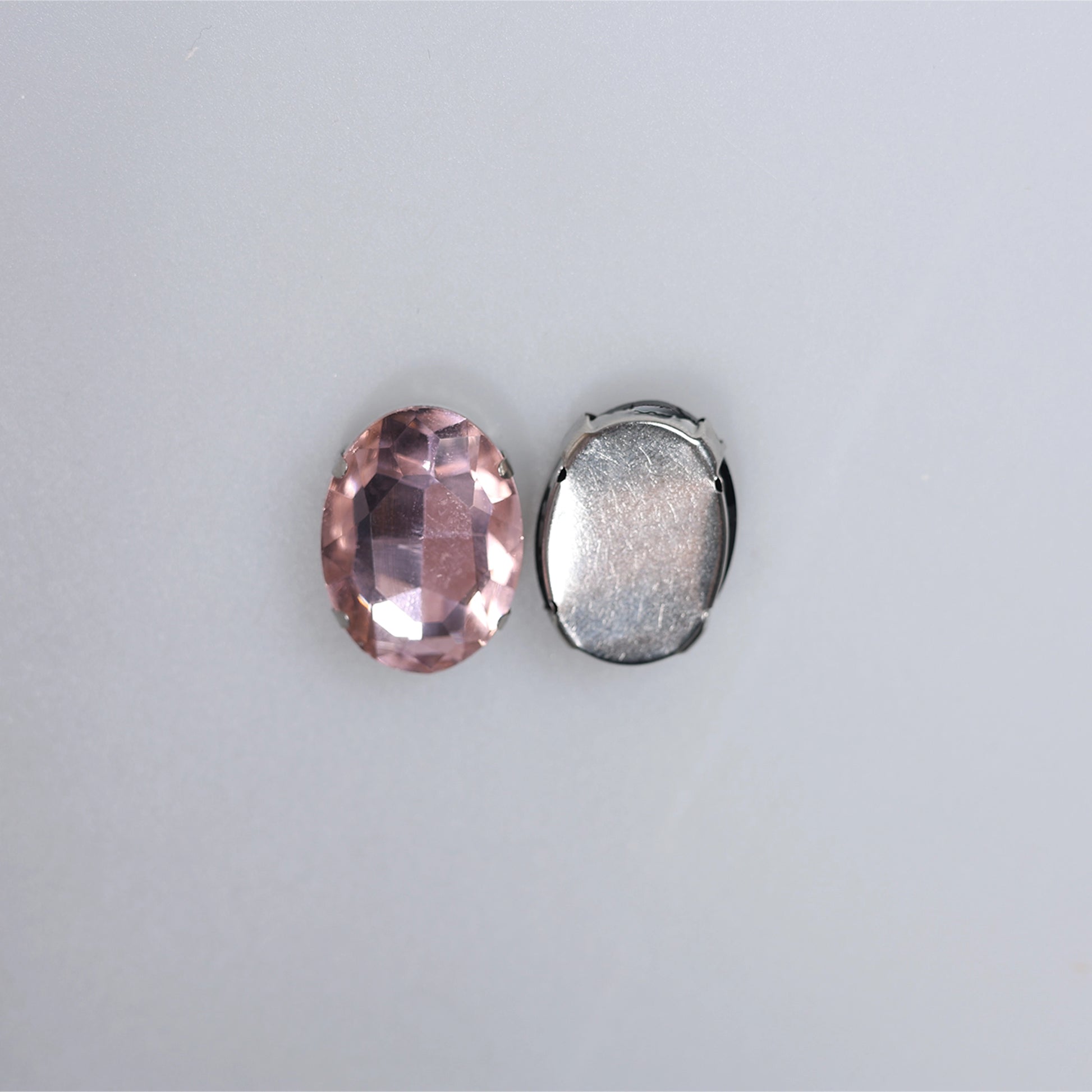 Piatră pentru cusut tip lacrimă 2.5x2 cm - Ahura