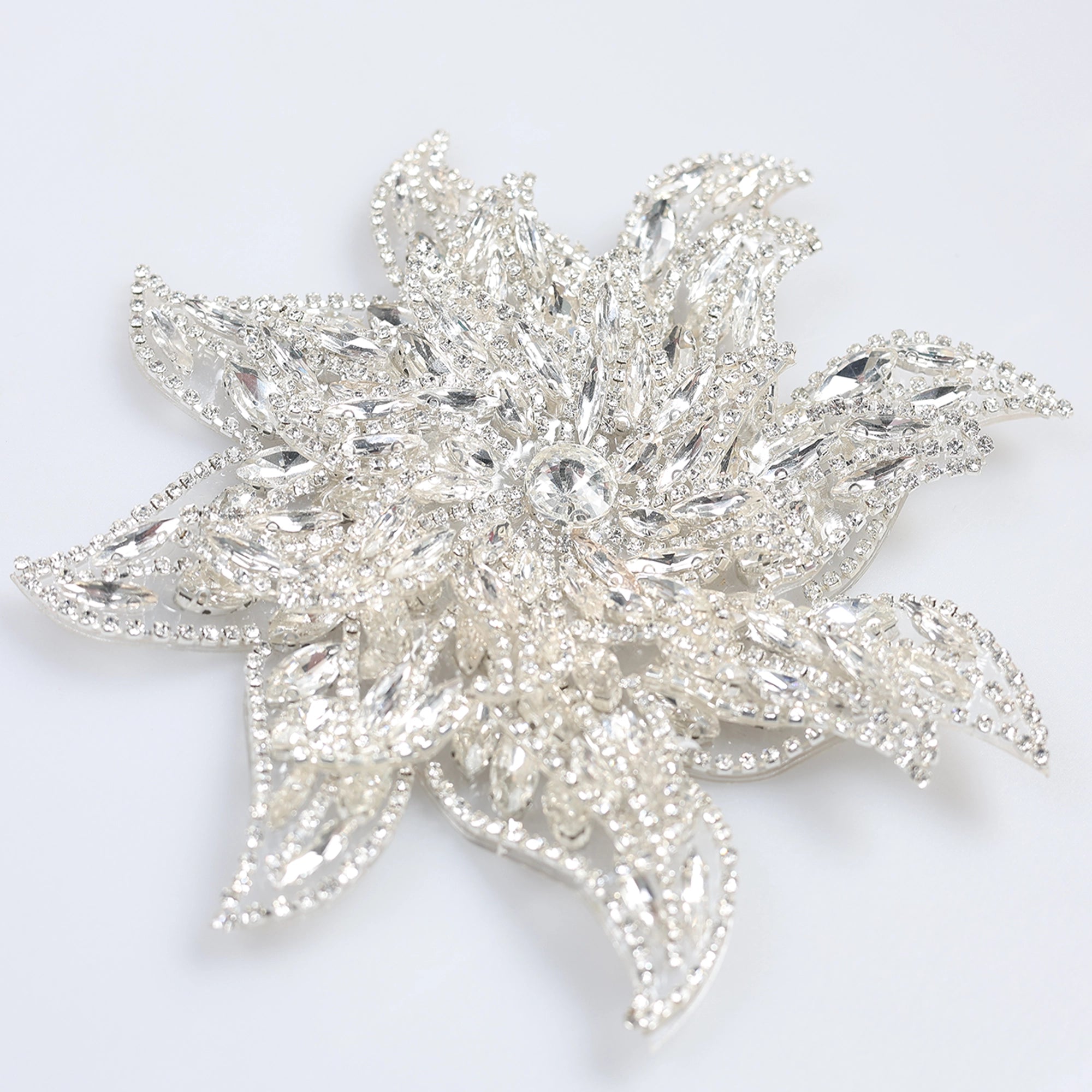Floare Decorativa Aplicabila cu Strasuri\Cristale Dimensiune: 15 cm - Ahura
