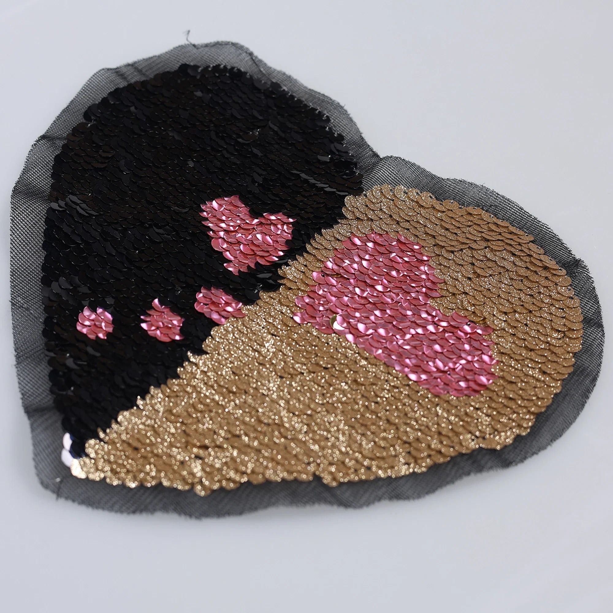 Aplicații Textile Decorative – 68 Modele