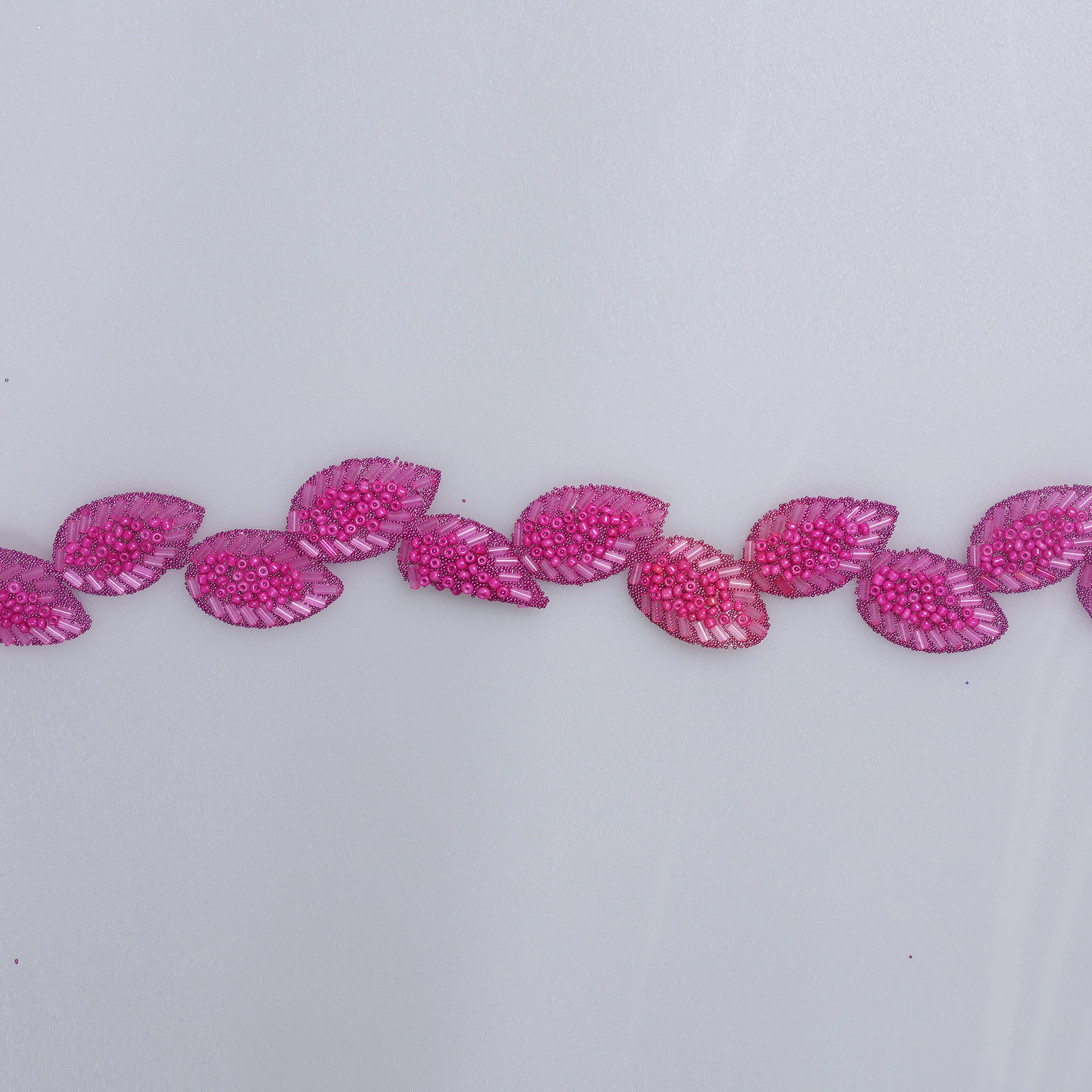 Aplicatii cu strasuri M247 - Ahura