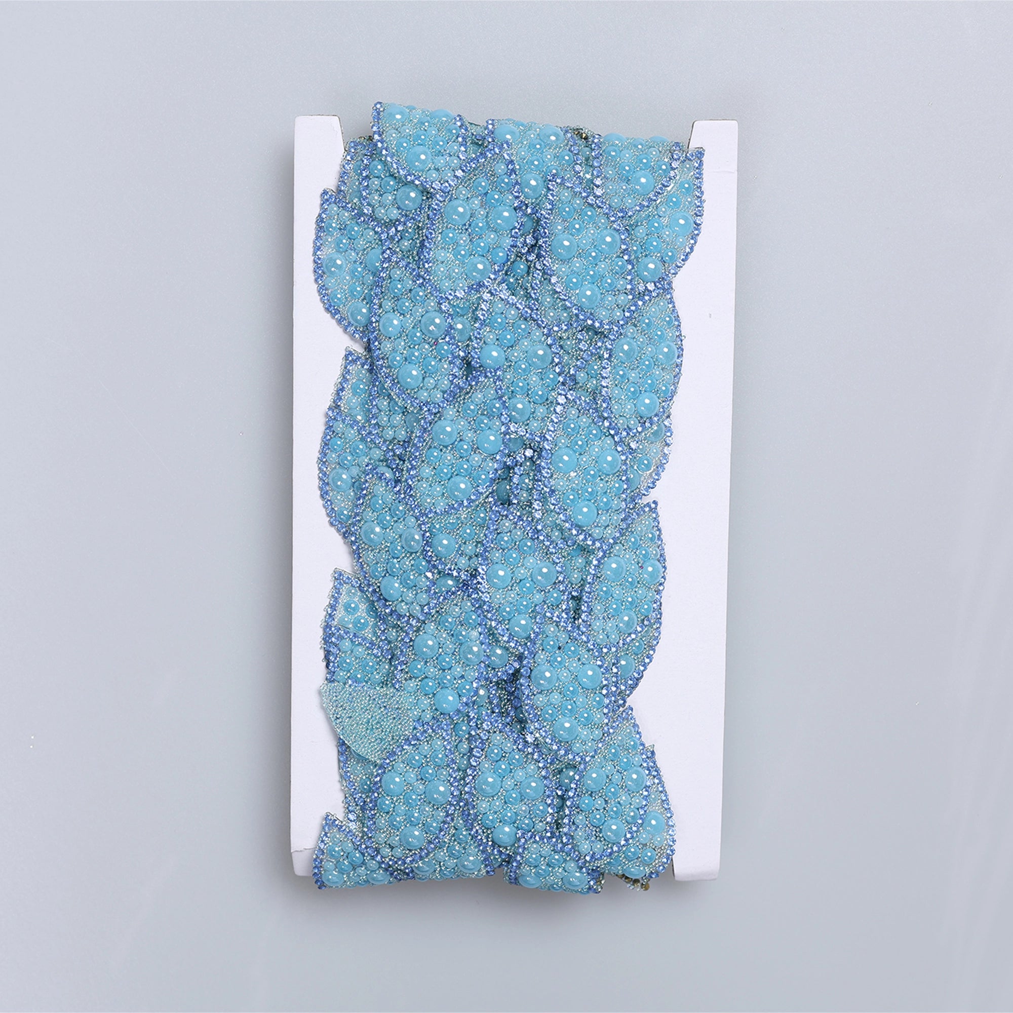 Aplicatii cu strasuri M283 - Ahura