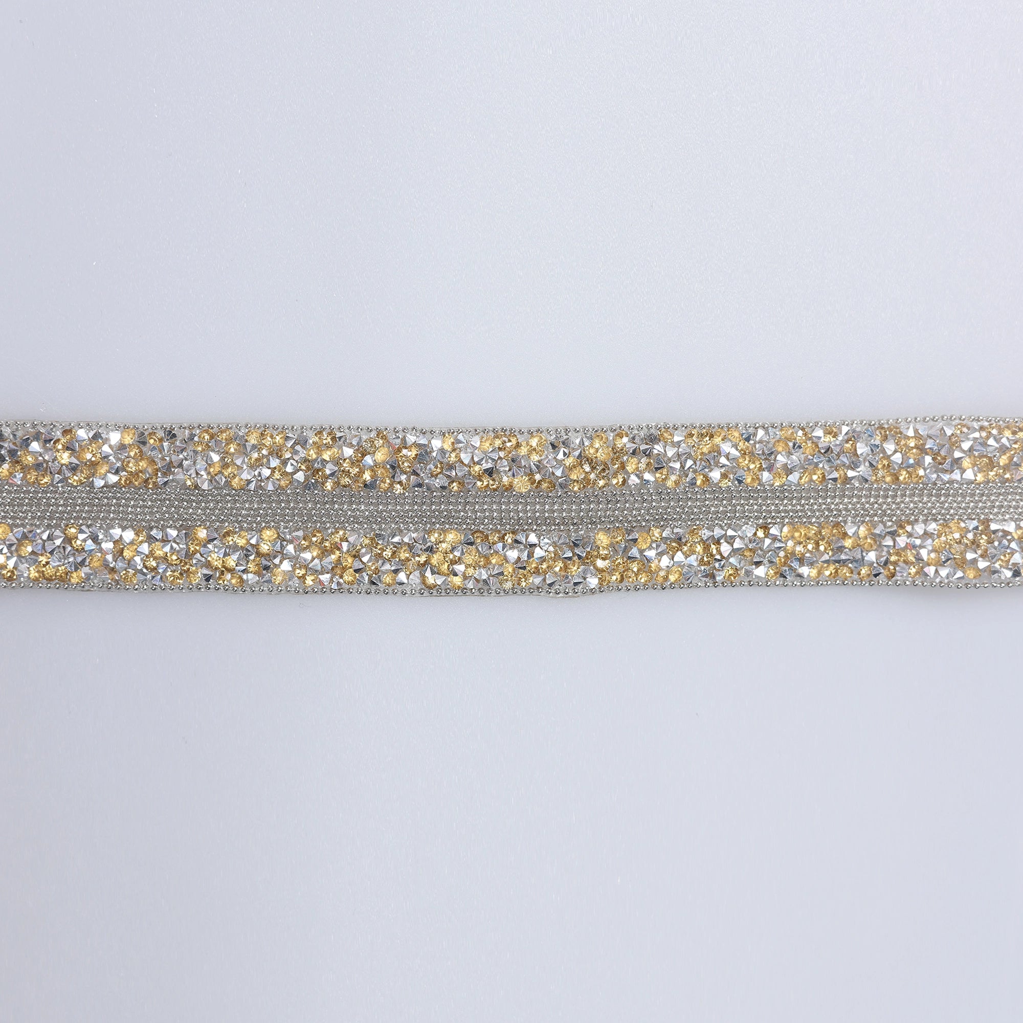 Aplicatii cu strasuri M388 - Ahura