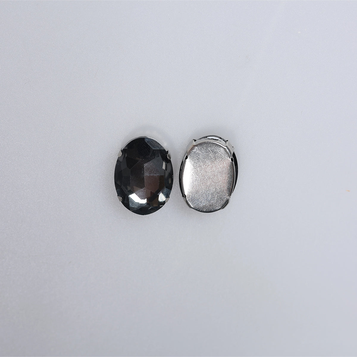 Piatră pentru cusut tip lacrimă 2.5x2 cm - Ahura