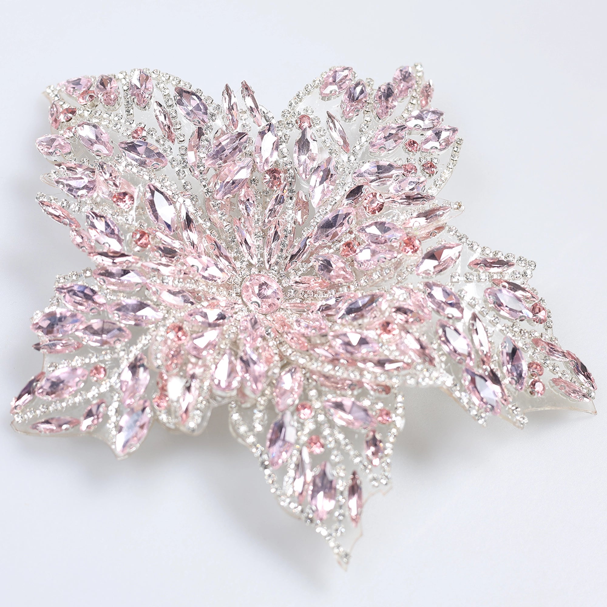 Floare Decorativa Aplicabila cu Strasuri\Cristale Dimensiune: 19 x 17 cm - Ahura