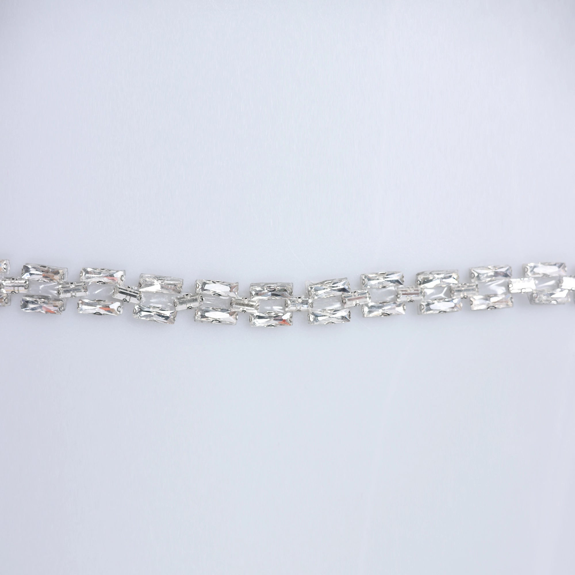 Banda cu strasuri M29 - Ahura