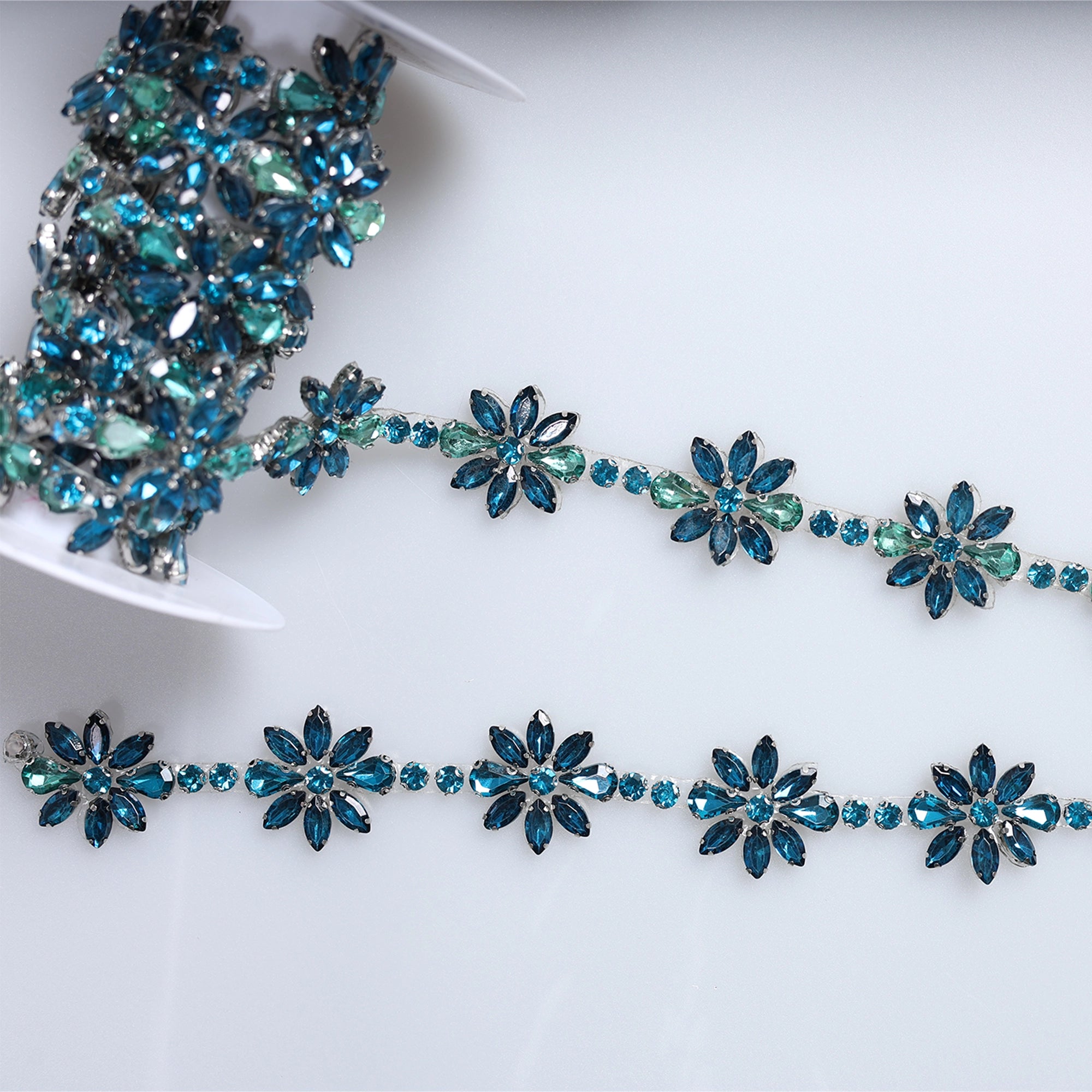 Banda cu strasuri M14 - Ahura