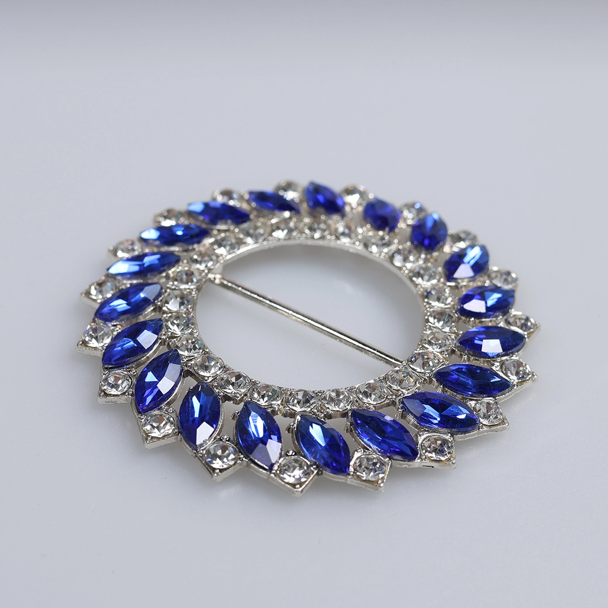 Catarame cu strasuri M40 - Ahura