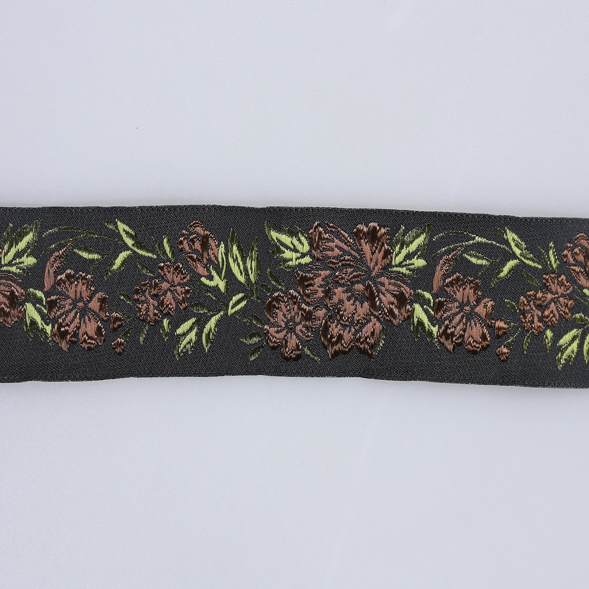 Bandă brodată florală 5 cm arămiu detaliu