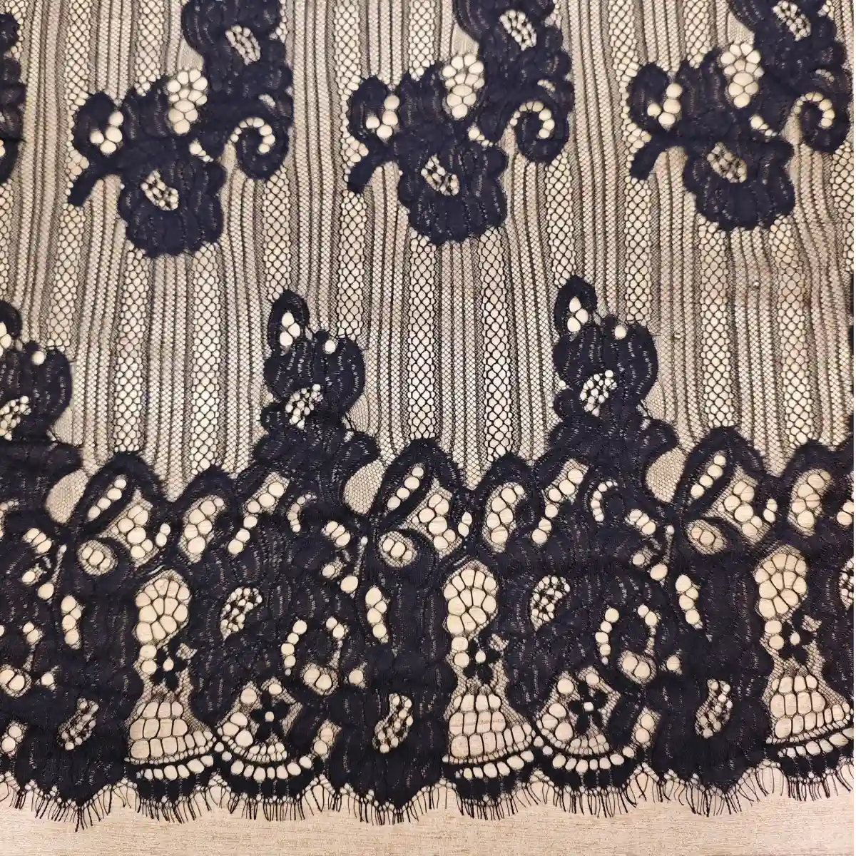 Chantilly M32 Cupon 300CM - Ahura