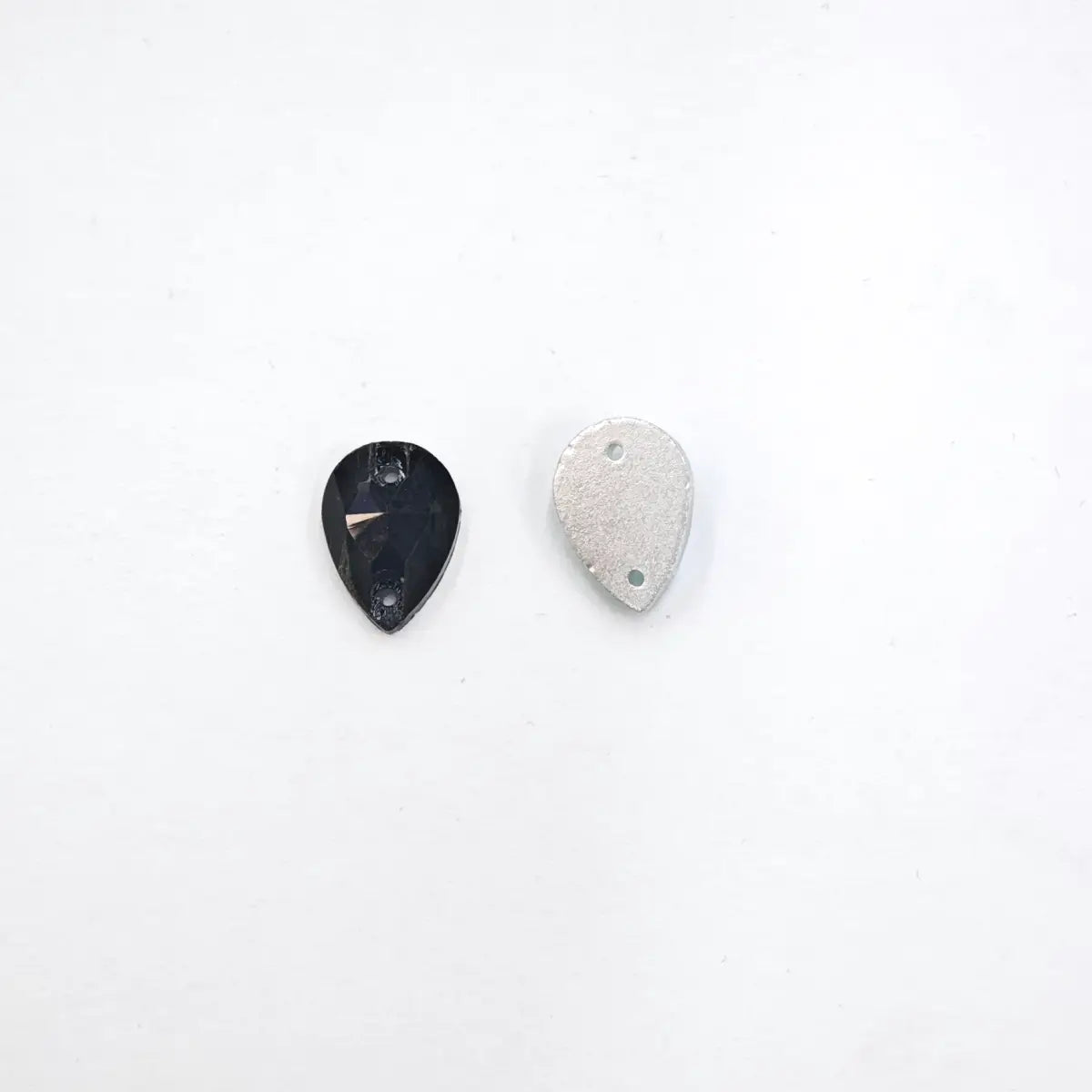 Piatră pentru cusut tip lacrimă 14x10mm - Ahura