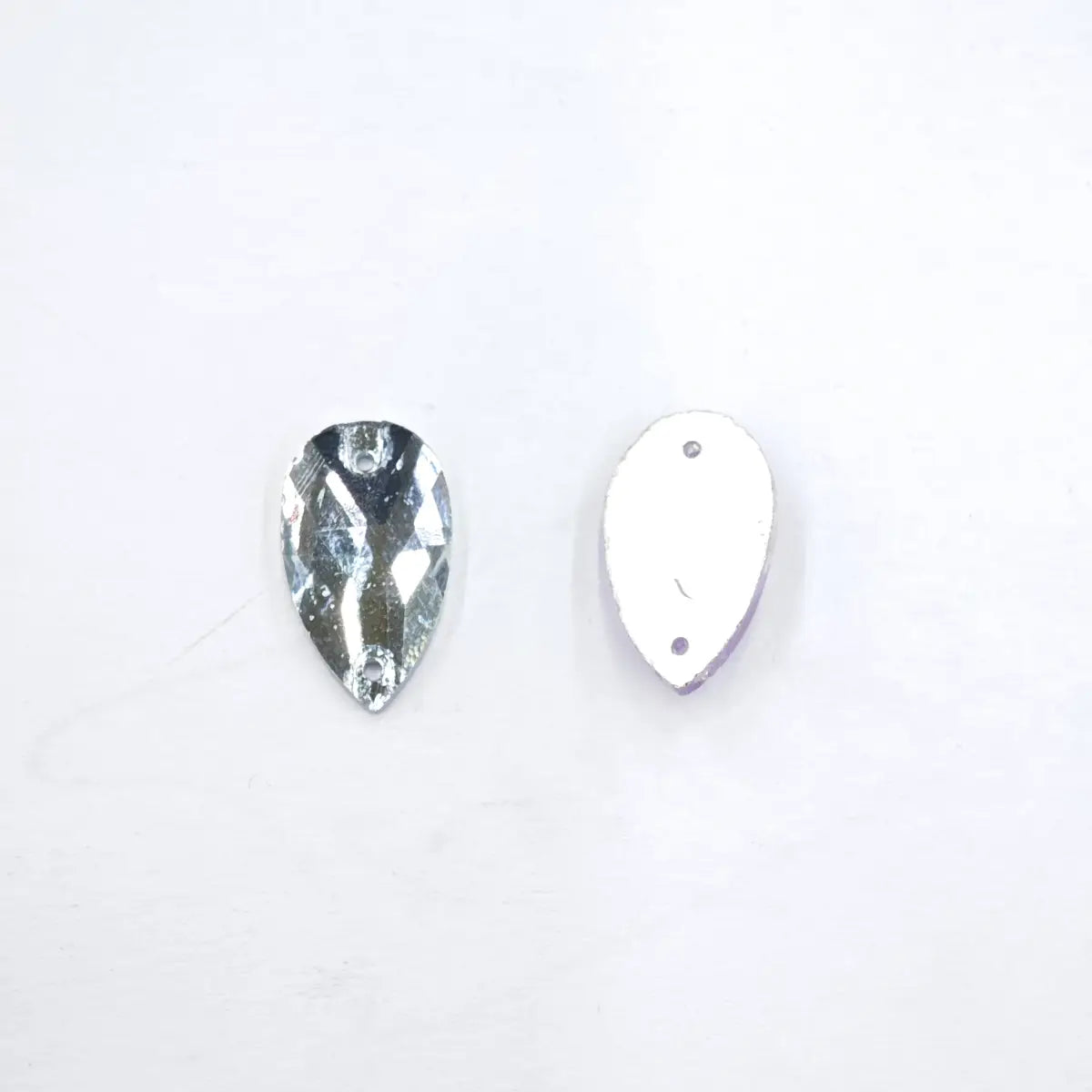 Piatră pentru cusut tip lacrimă 18x10.5mm - Ahura