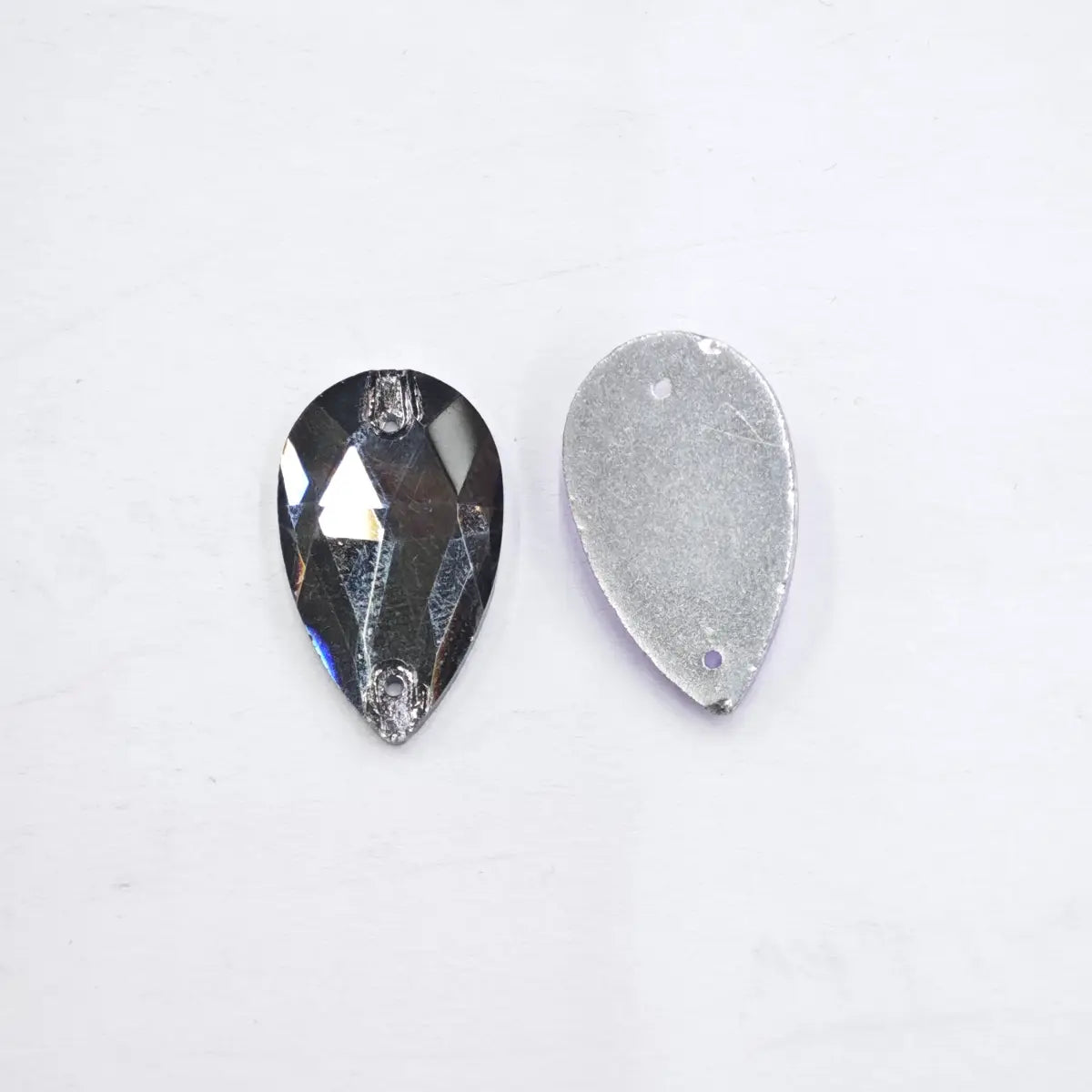 Piatră pentru cusut tip lacrimă 28x16mm - Ahura