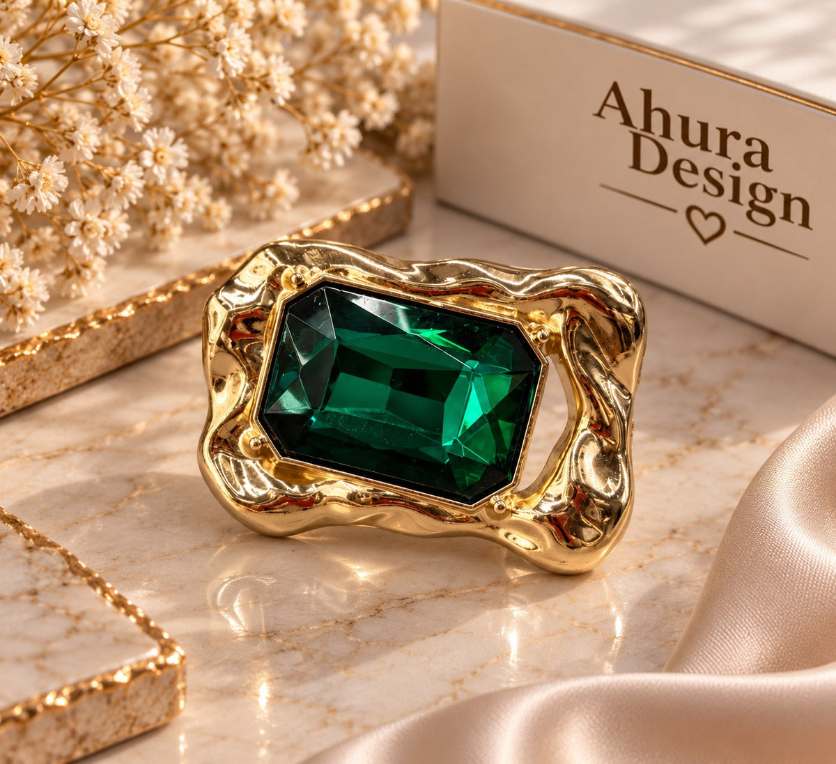 Cataramă decorativă cu cristal dreptunghiular verde